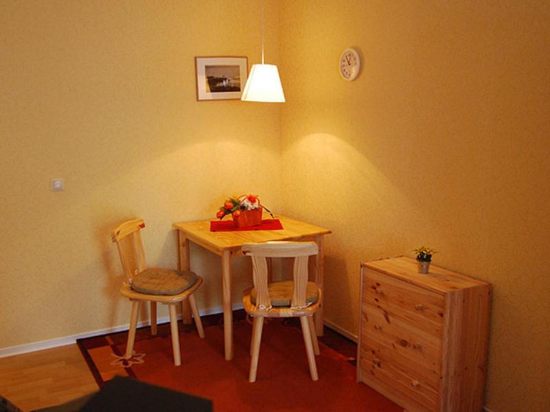 Studio Apartment small - 72 ft² photo 2