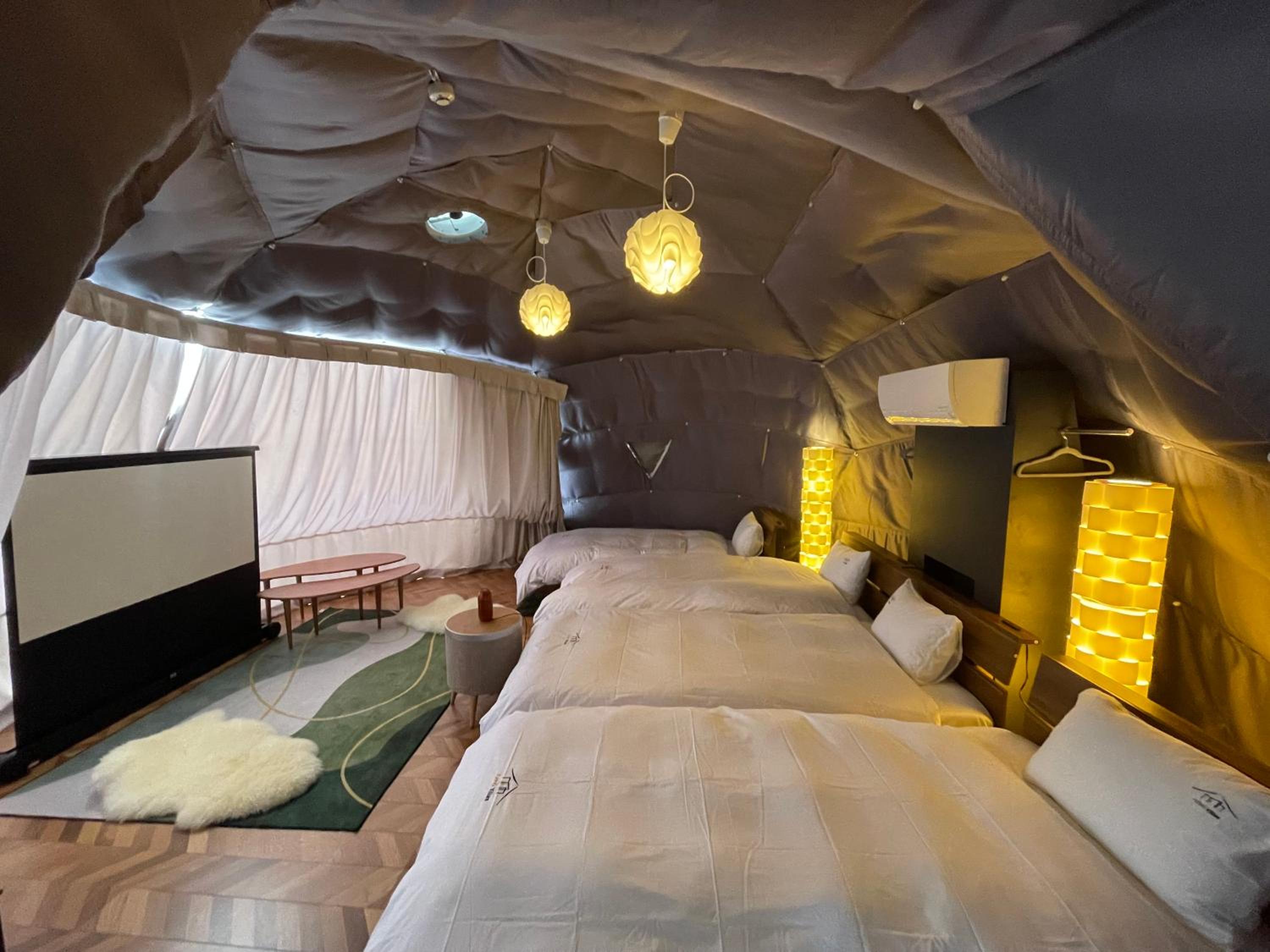 Tent - Photo 1