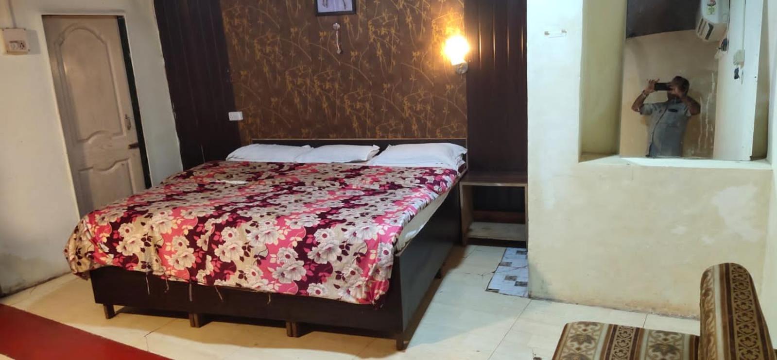 Double Room - Photo 3