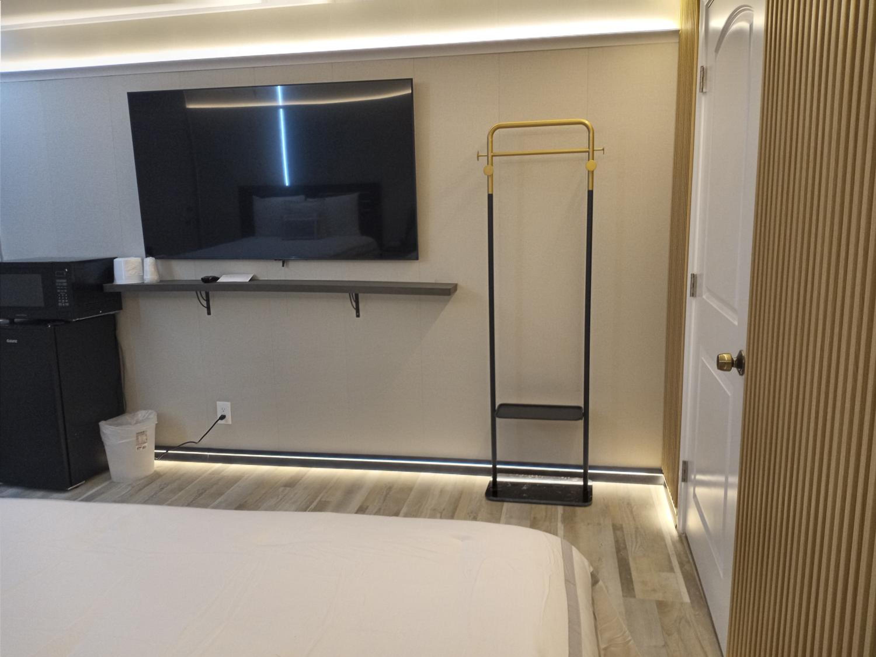 Deluxe Quadruple Room - Photo 2