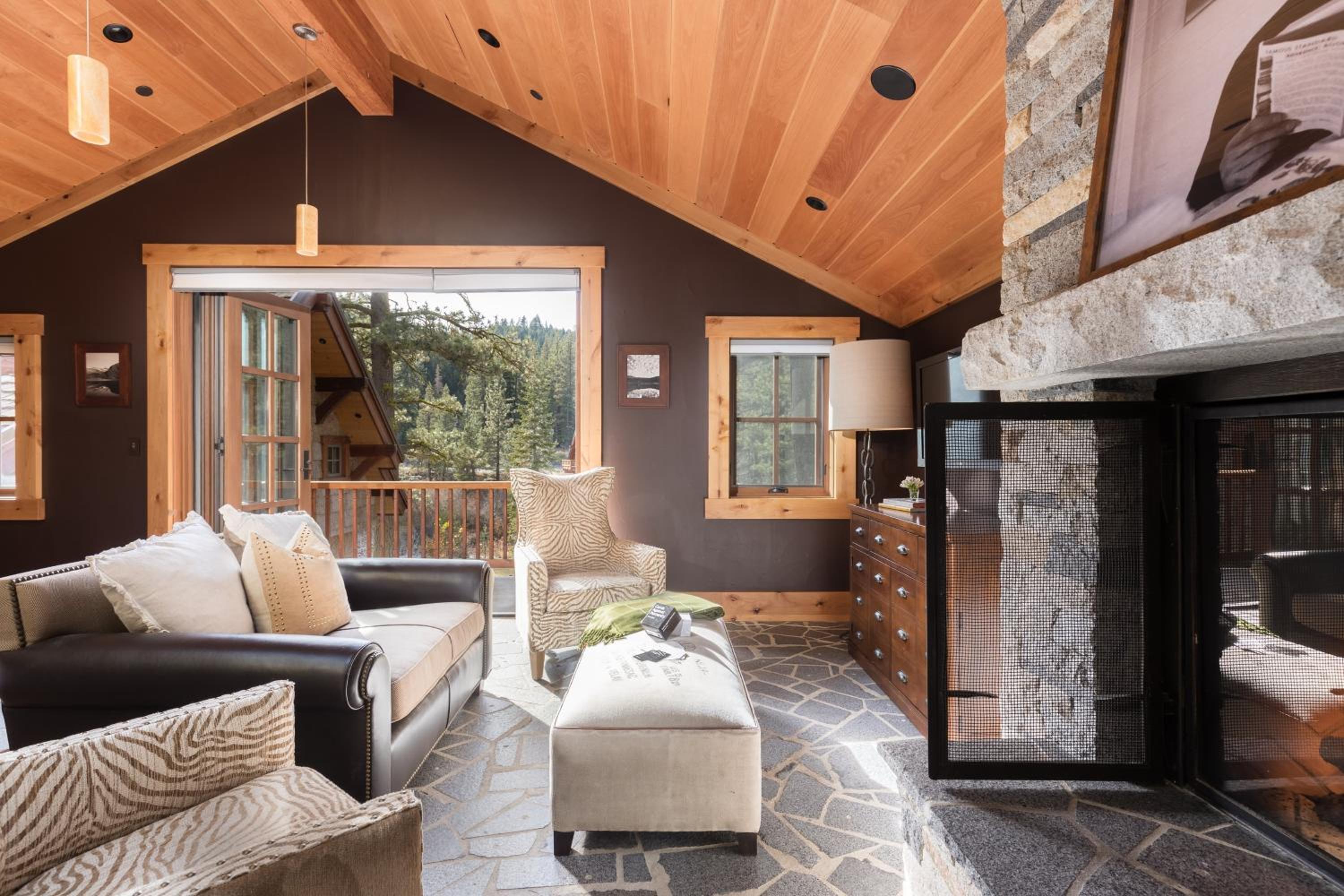 Villa photo 2
