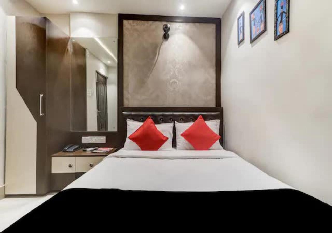 Standard King Room - Photo 2