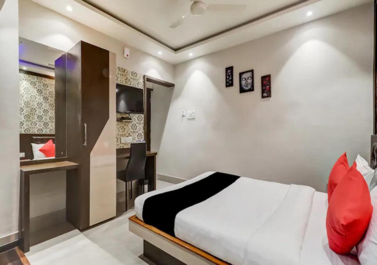 Standard King Room - Photo 4