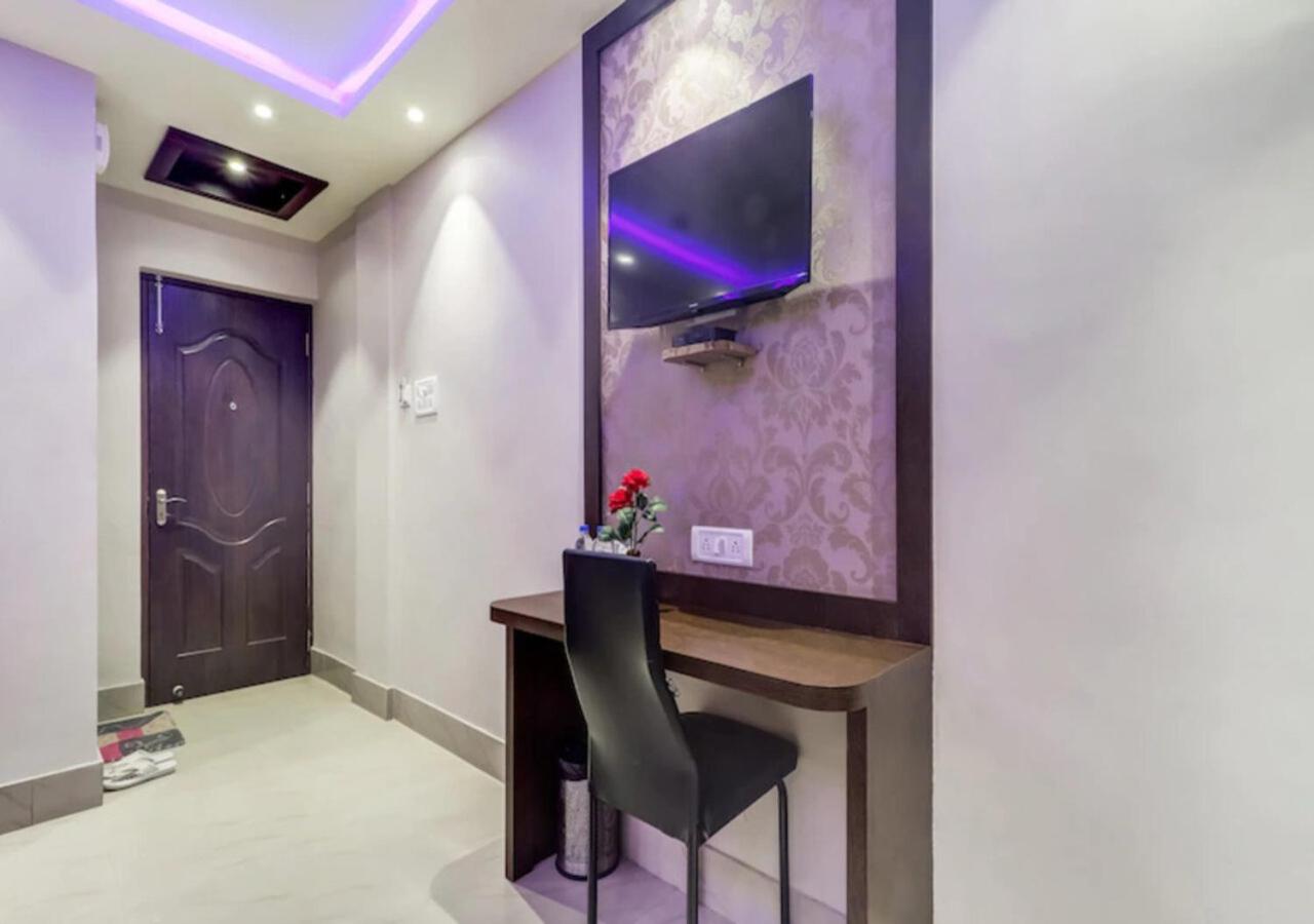 Executive Suite - Photo 3