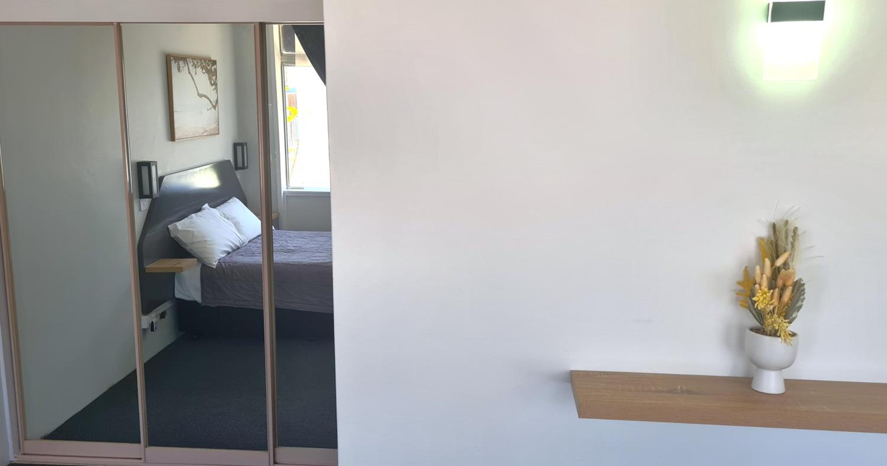 Small Double Room - Photo 8