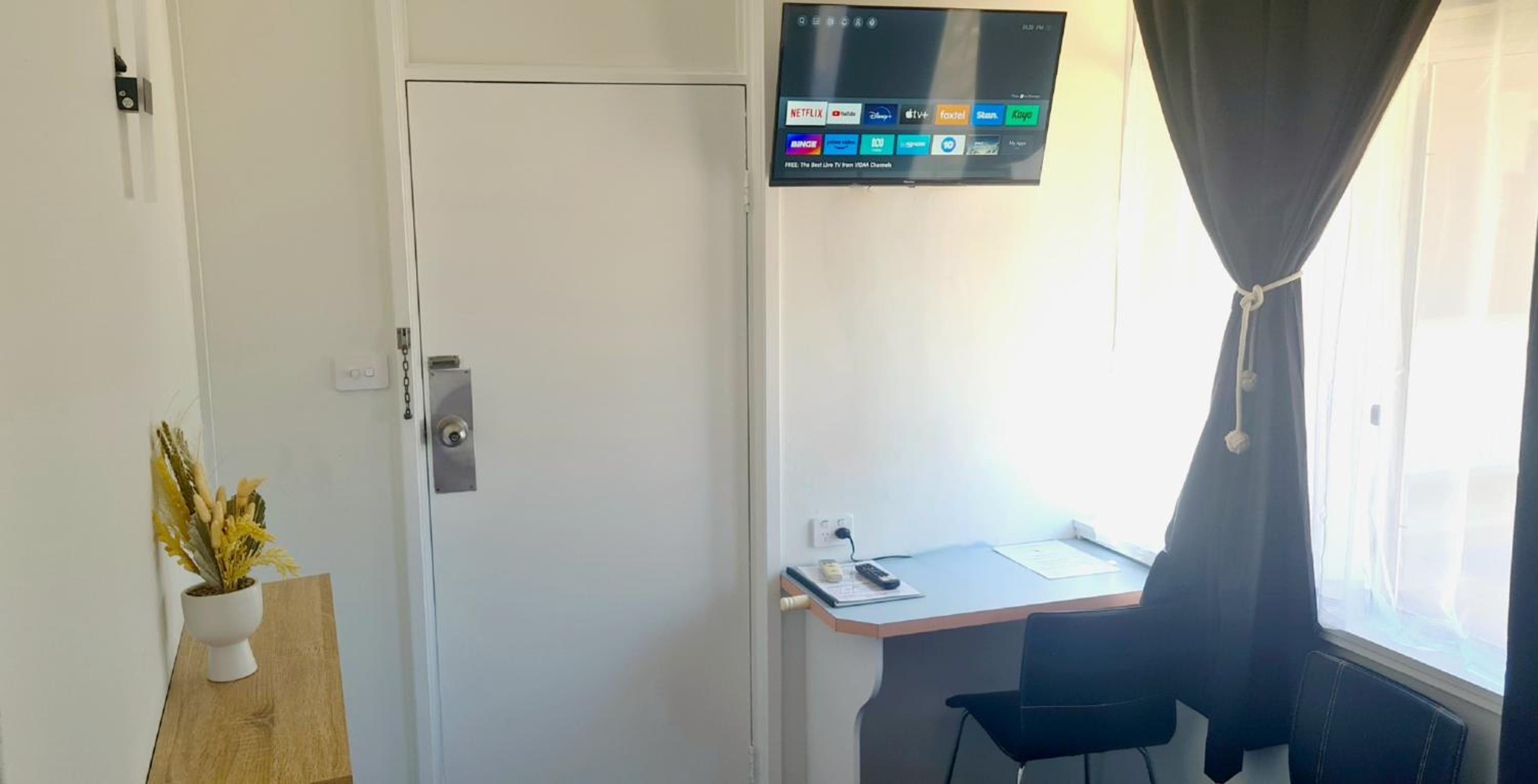 Small Double Room - Photo 6