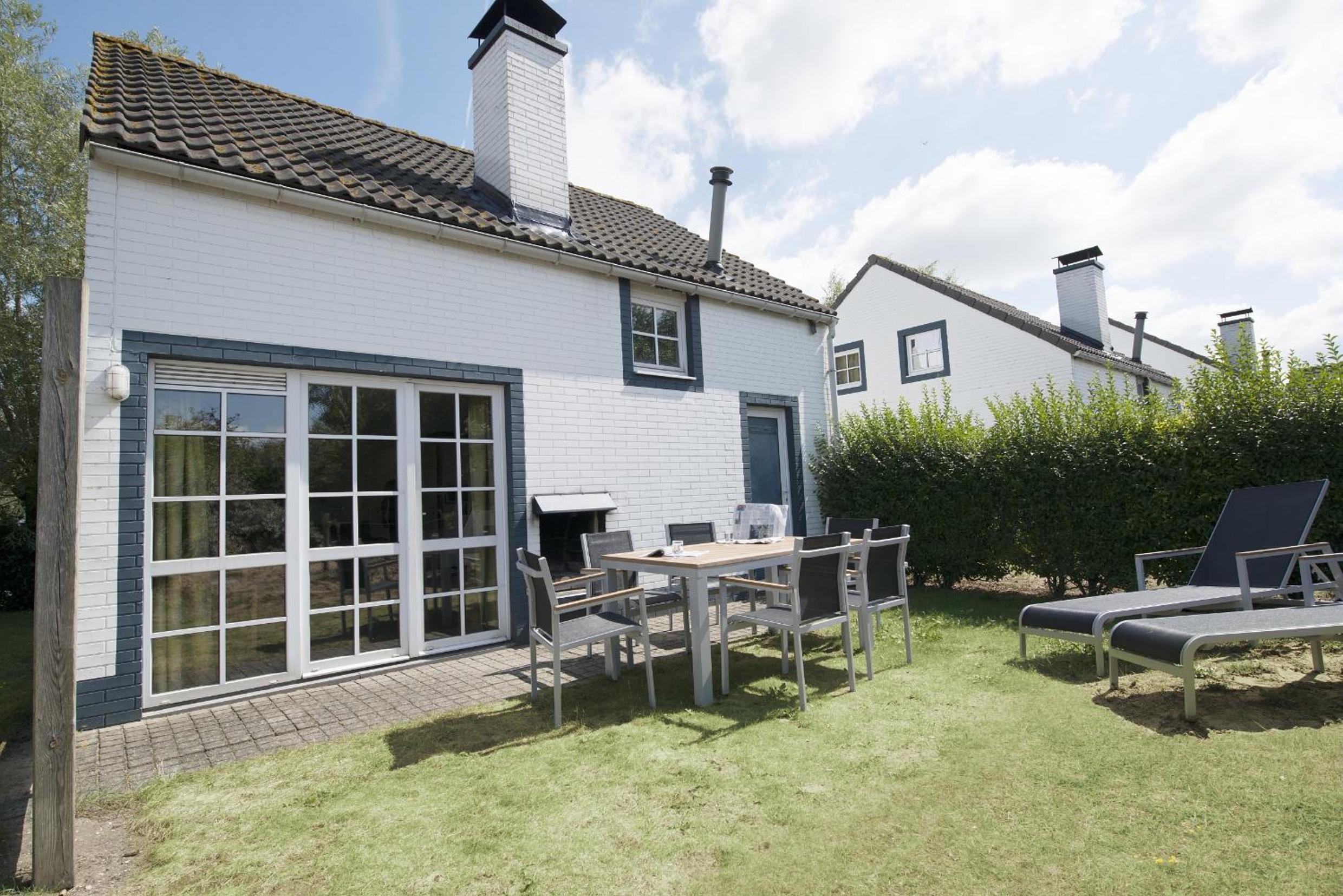 Superior Holiday Home (4 Adults) photo 1