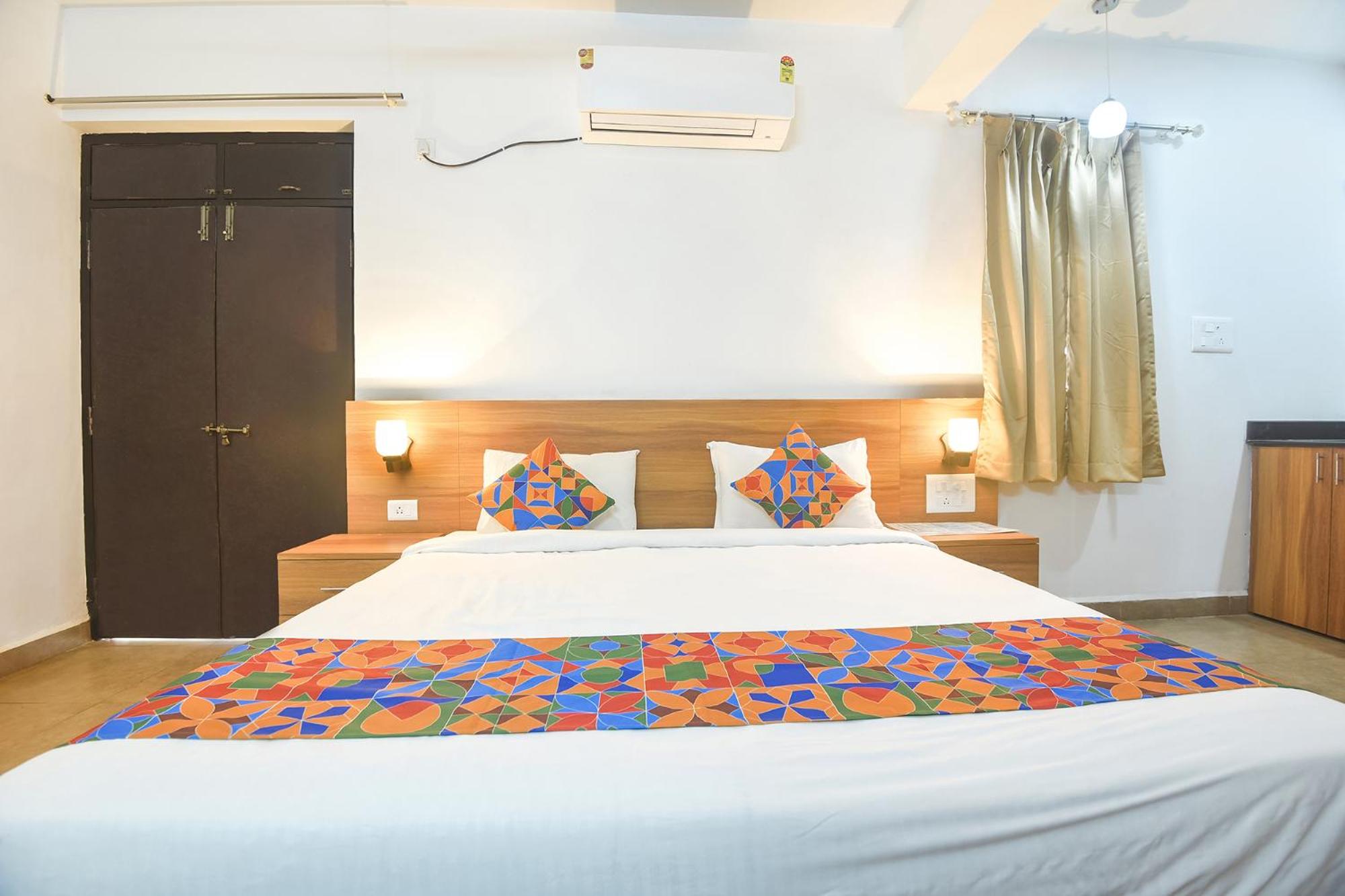 Deluxe Room - Photo 3