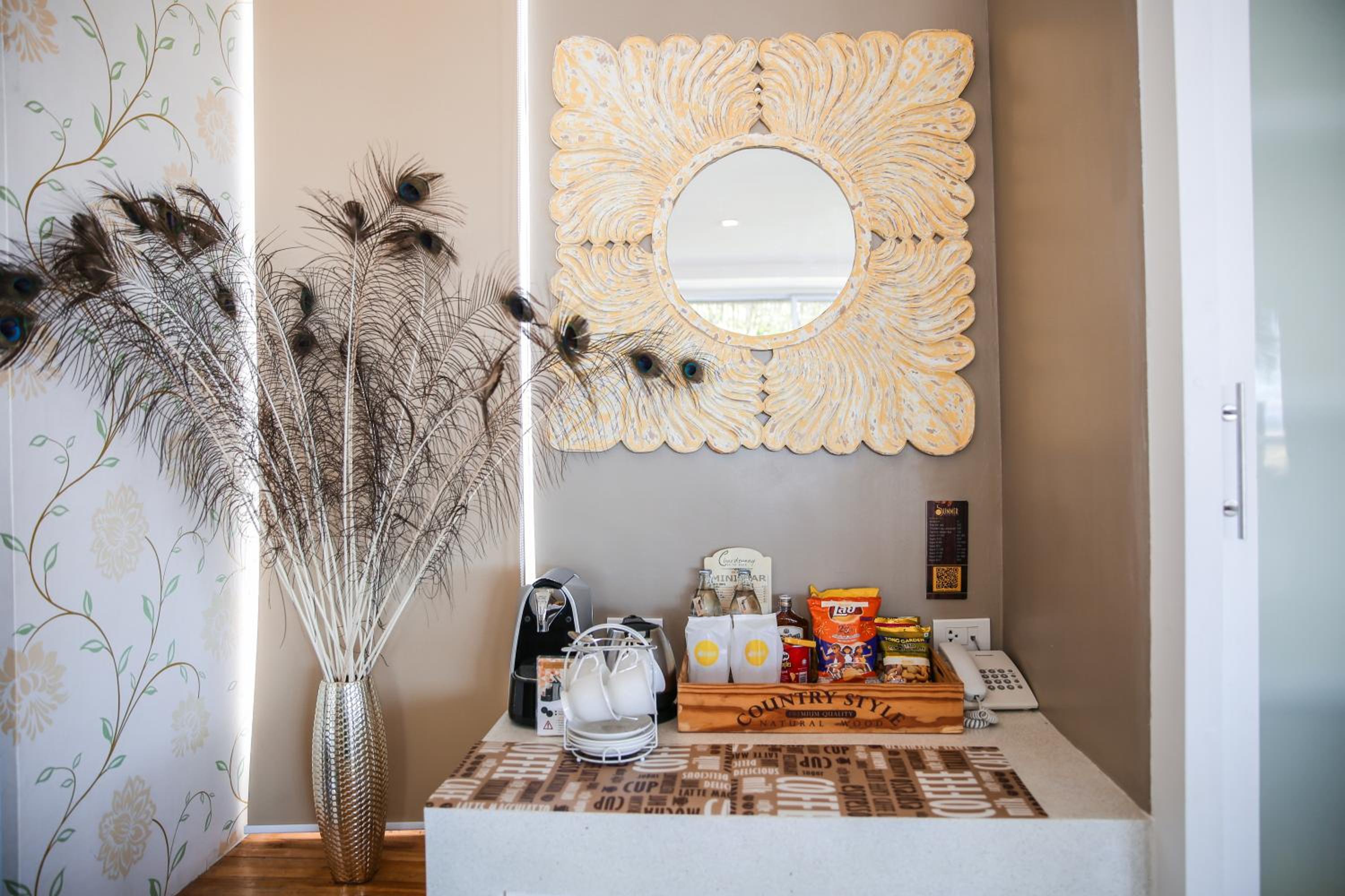 Partial Ocean View Suite photo 2