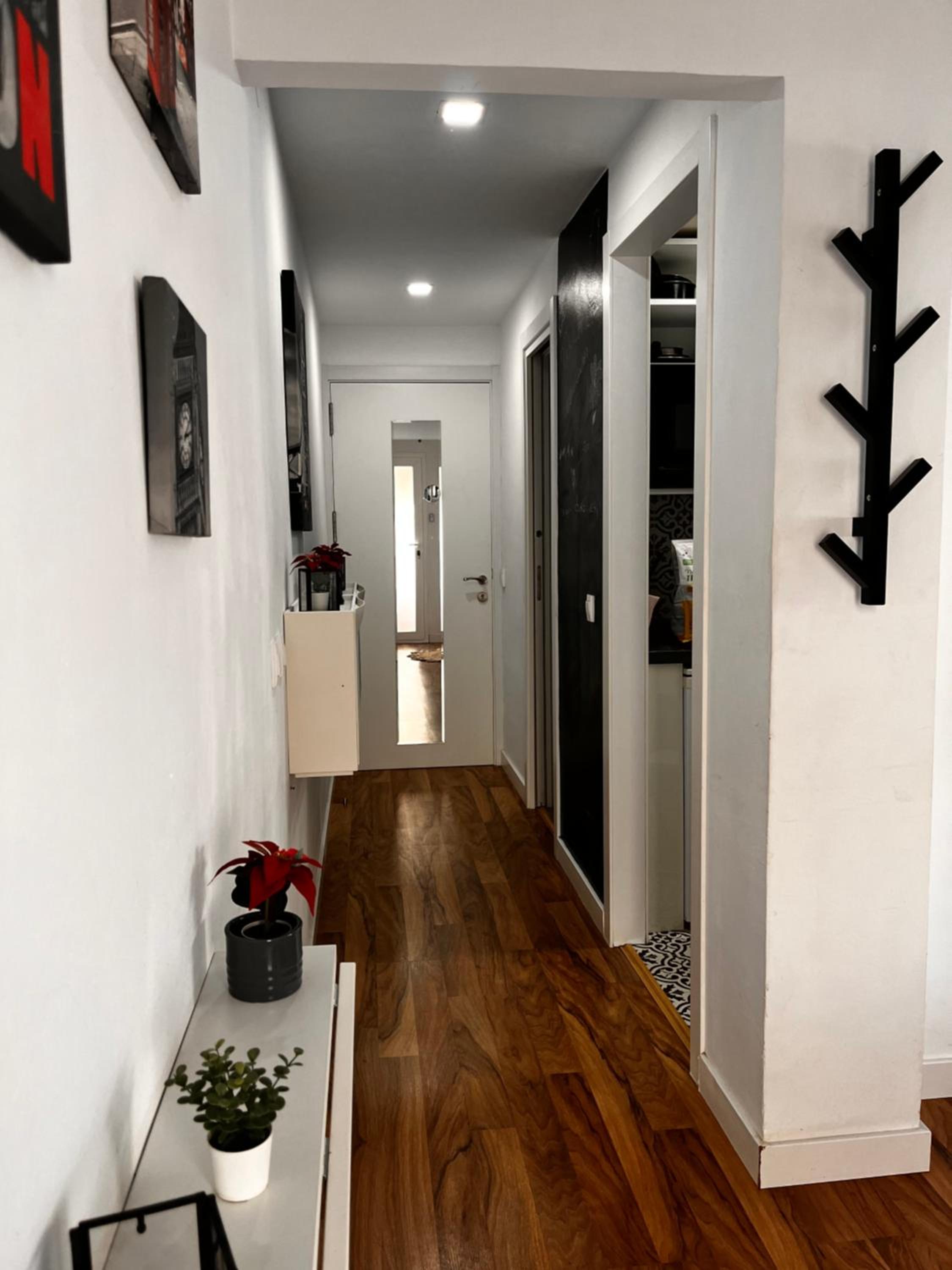 Studio Apartment - Photo 10