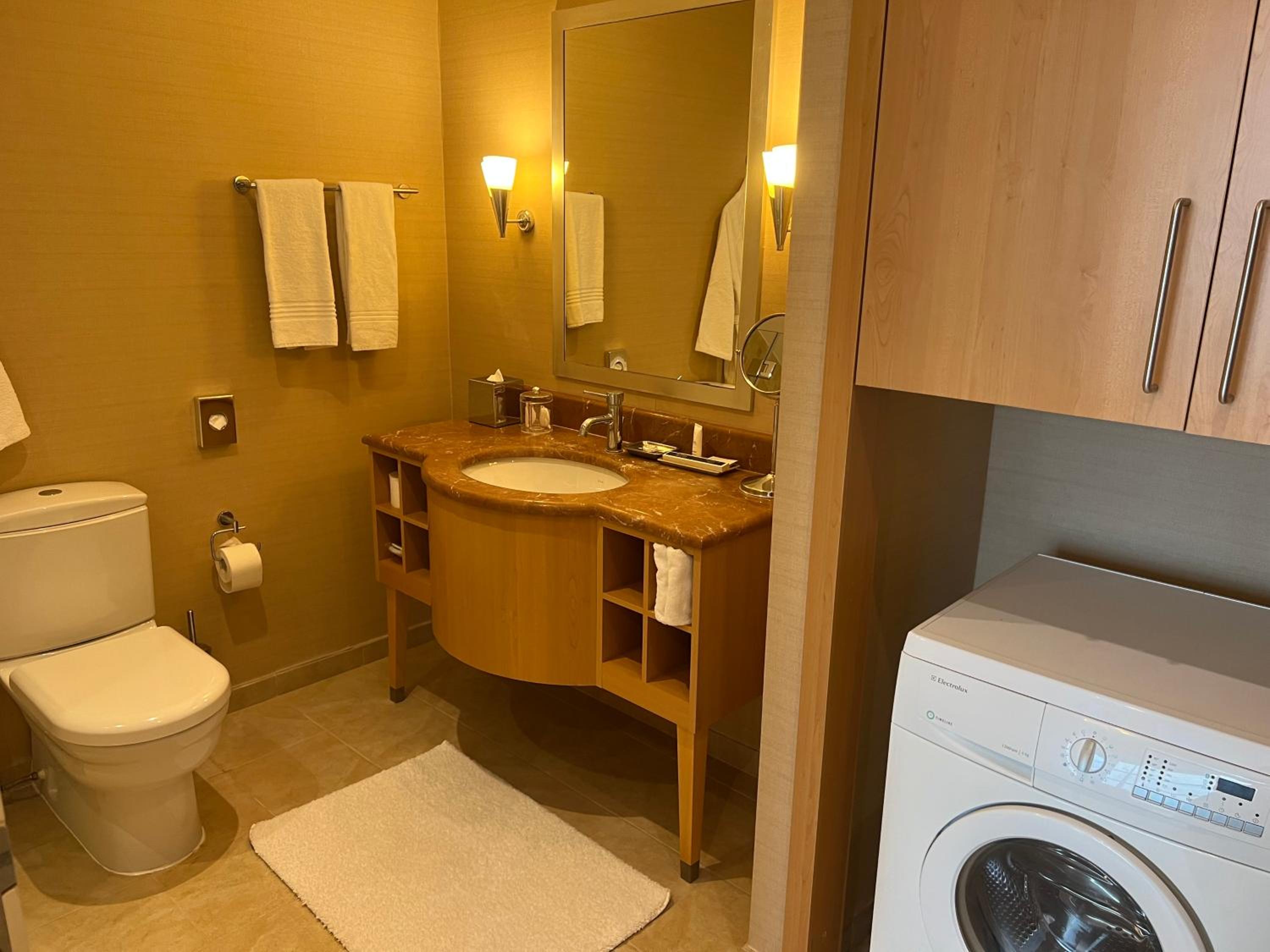 One-Bedroom Apartment With City View photo 1