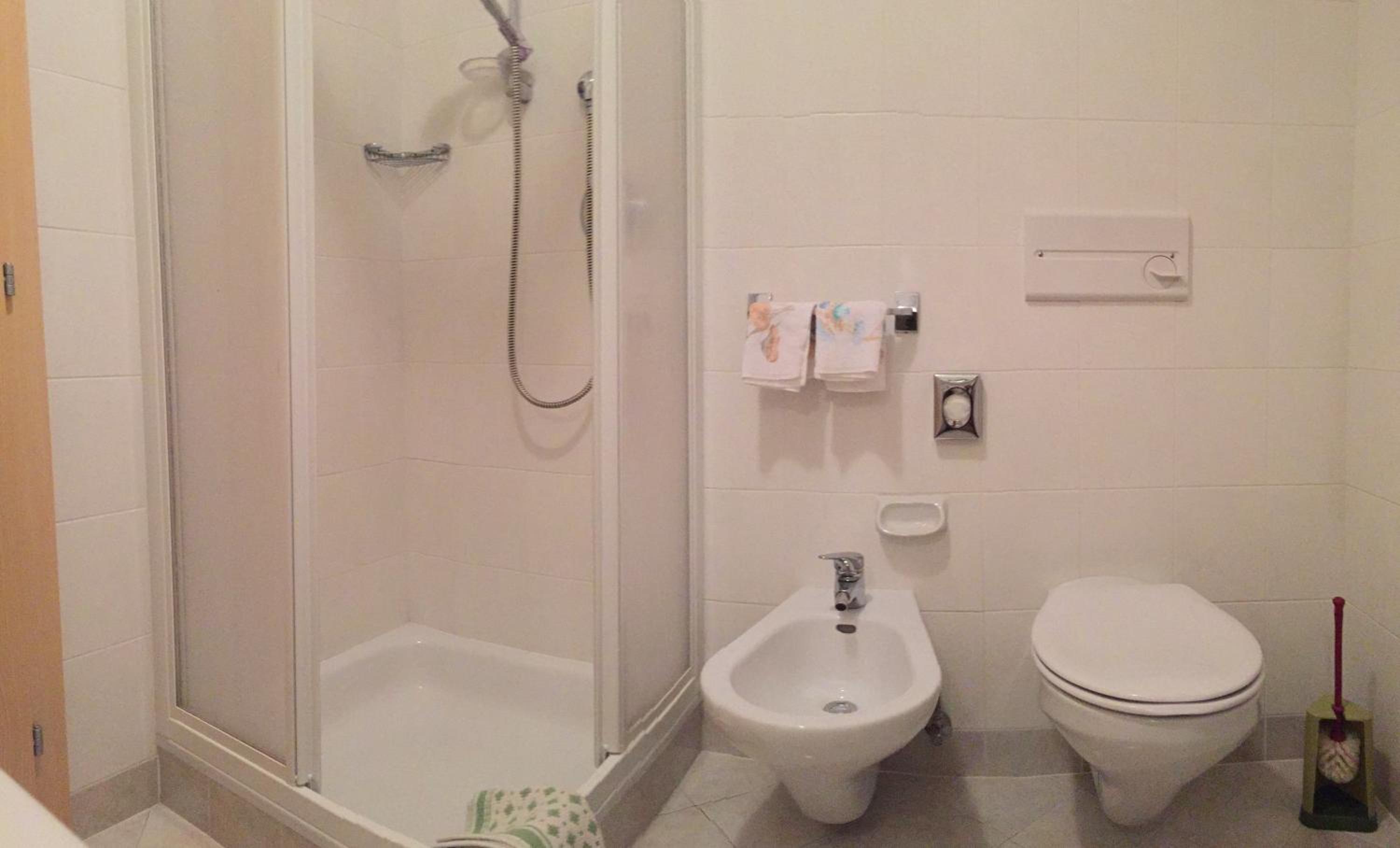 Budget Double Room photo 2