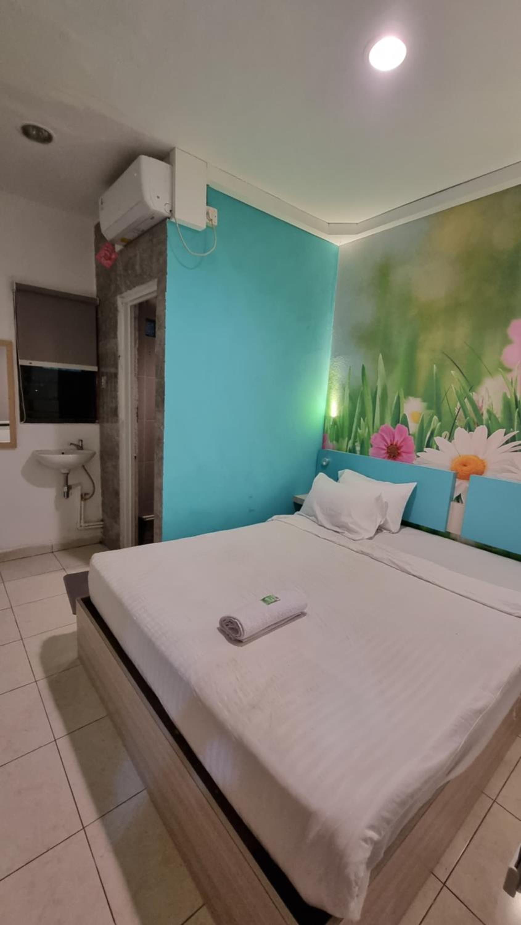 Double Room - Photo 5