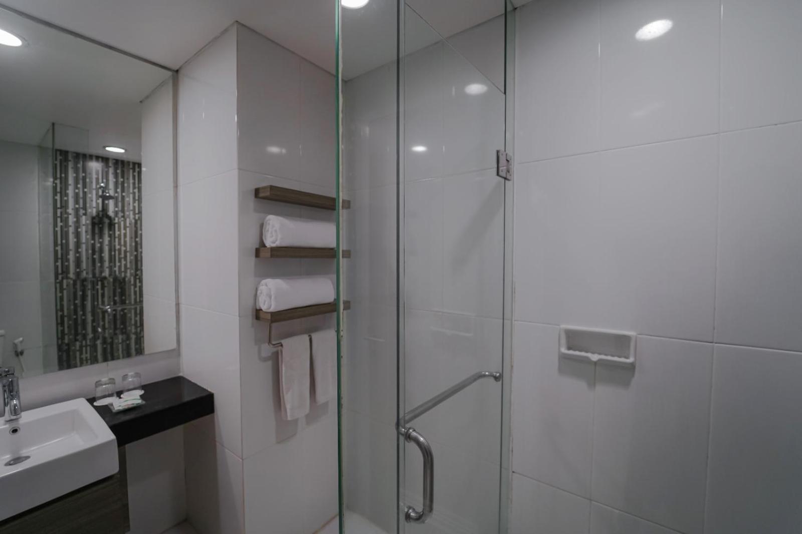 Deluxe Suite - Photo 2