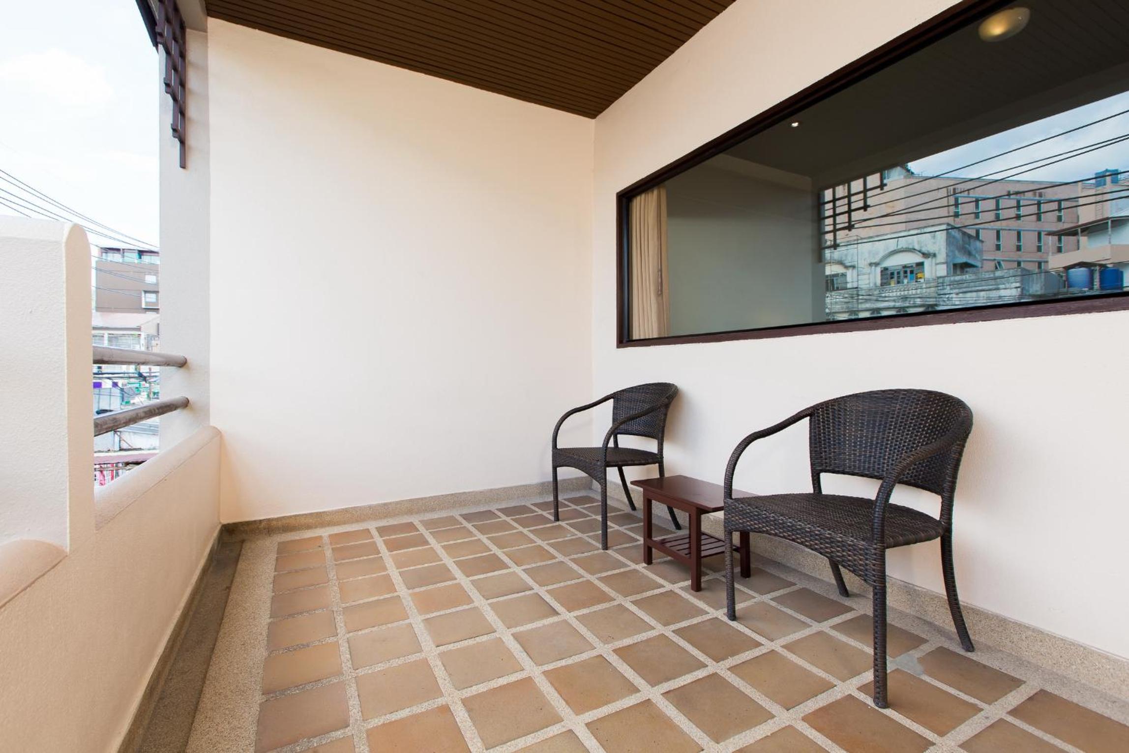 Standard Double or Twin Room City View  - Photo 12