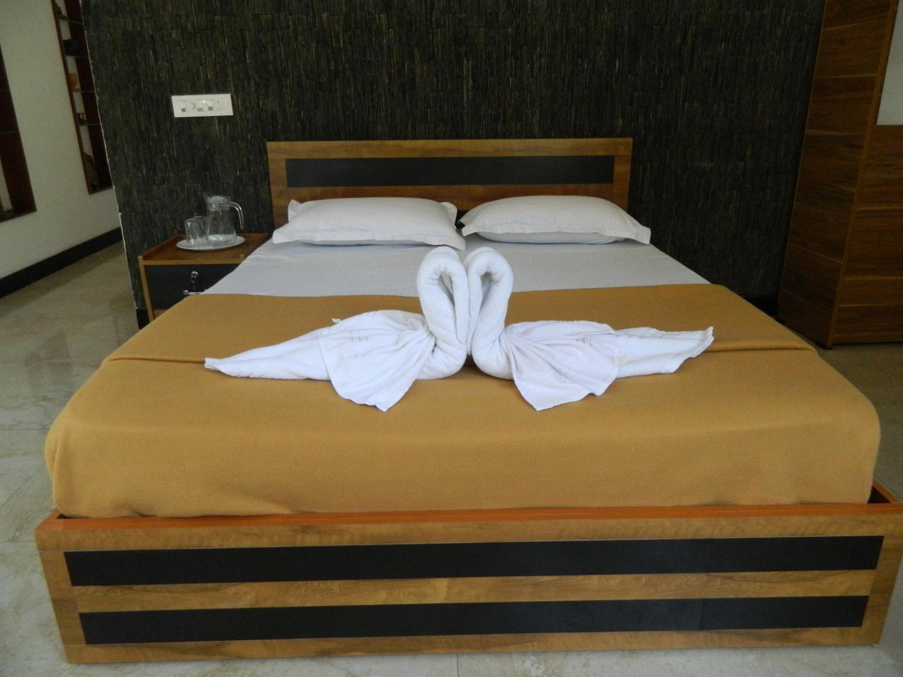 Deluxe Double Room with Bath photo 1