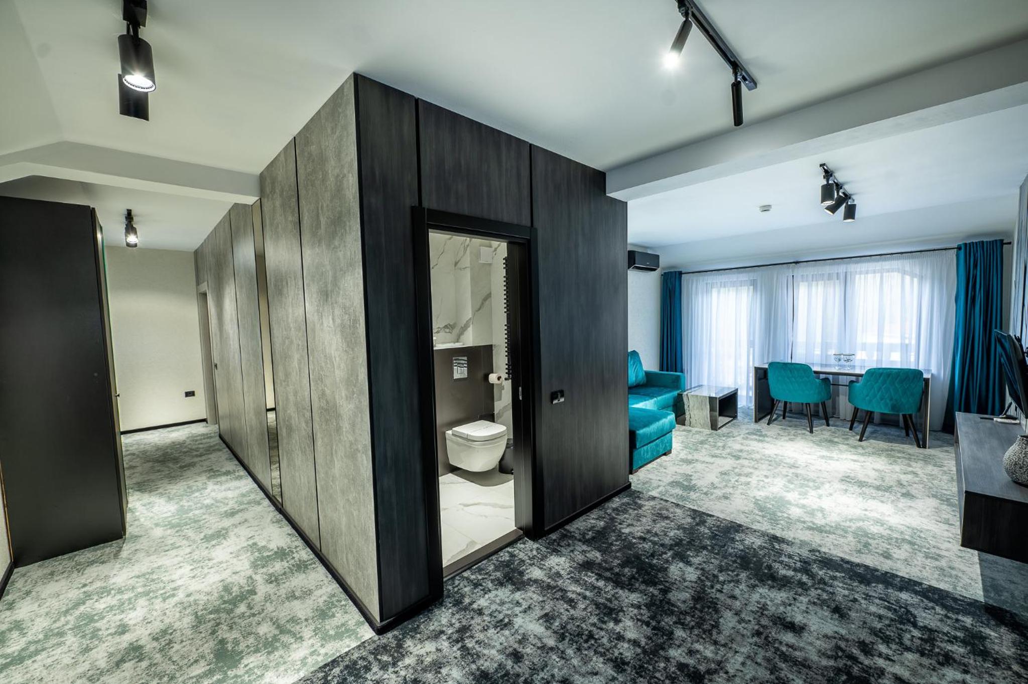 One-Bedroom Suite photo 3