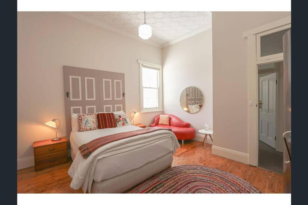 Apartment with Balcony photo 1