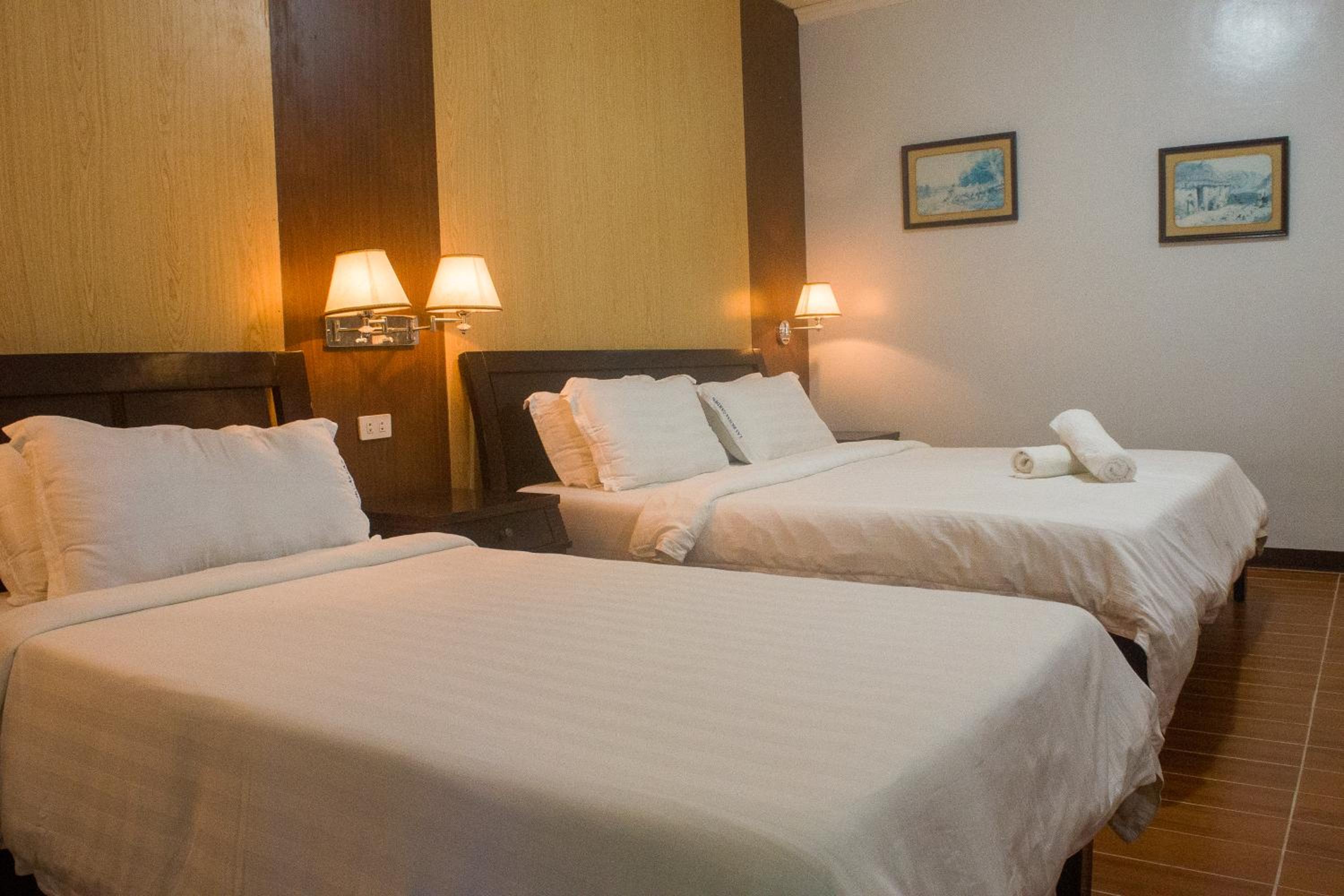 Deluxe Room - Photo 8