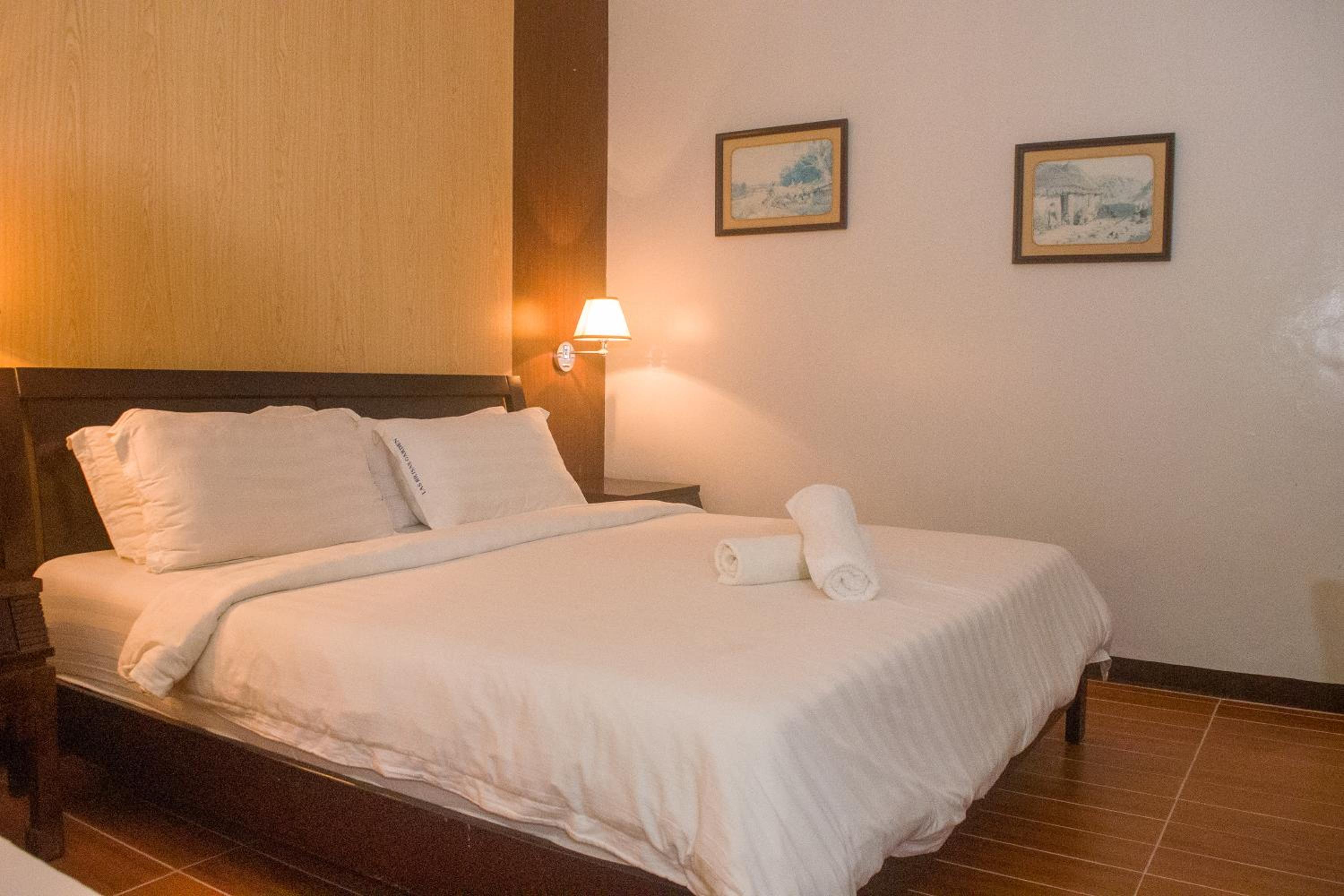 Deluxe Room - Photo 7