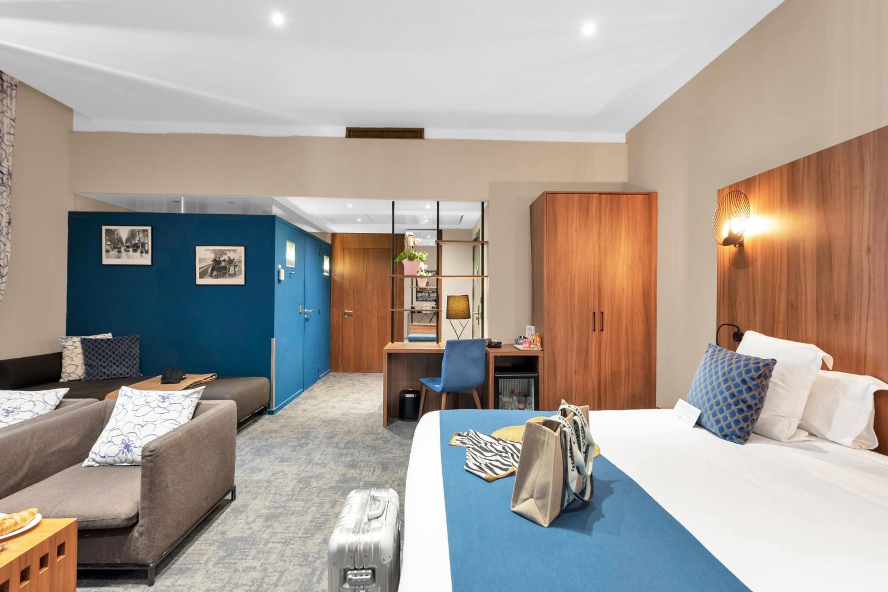 Junior Suite with Terrace - Photo 10