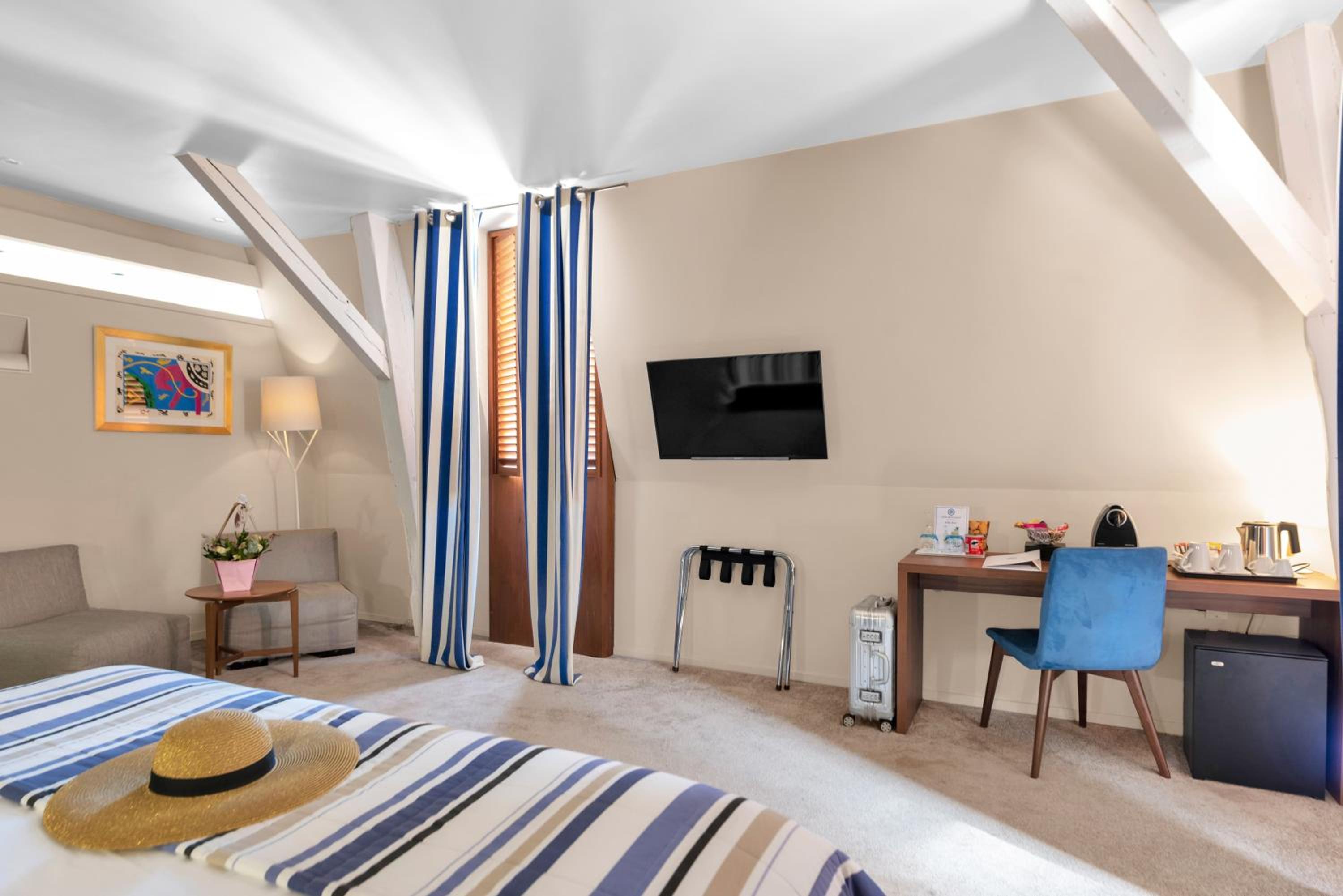 Executive Room - Photo 3