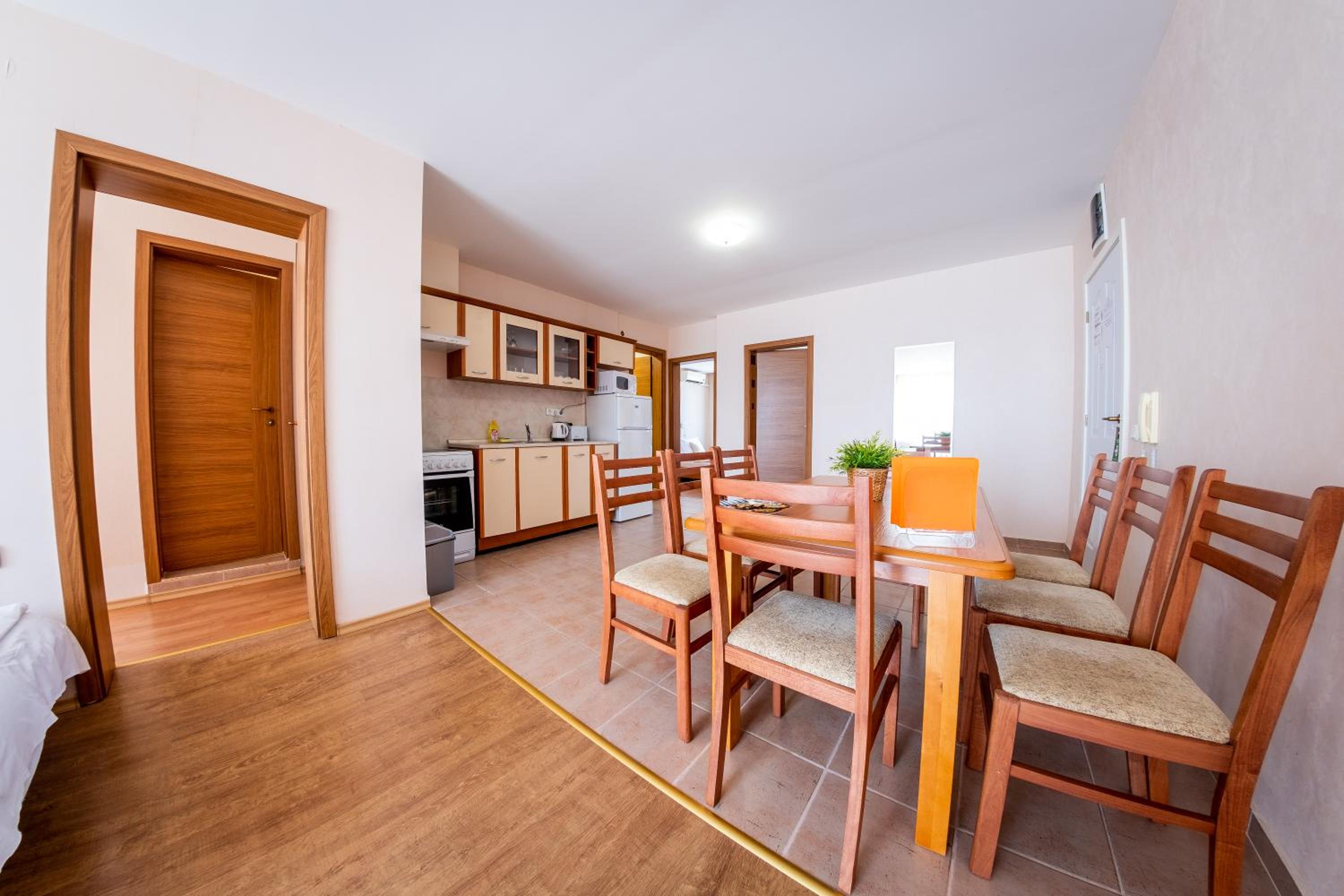 One-Bedroom Apartment with Balcony (4 Adults) photo 3