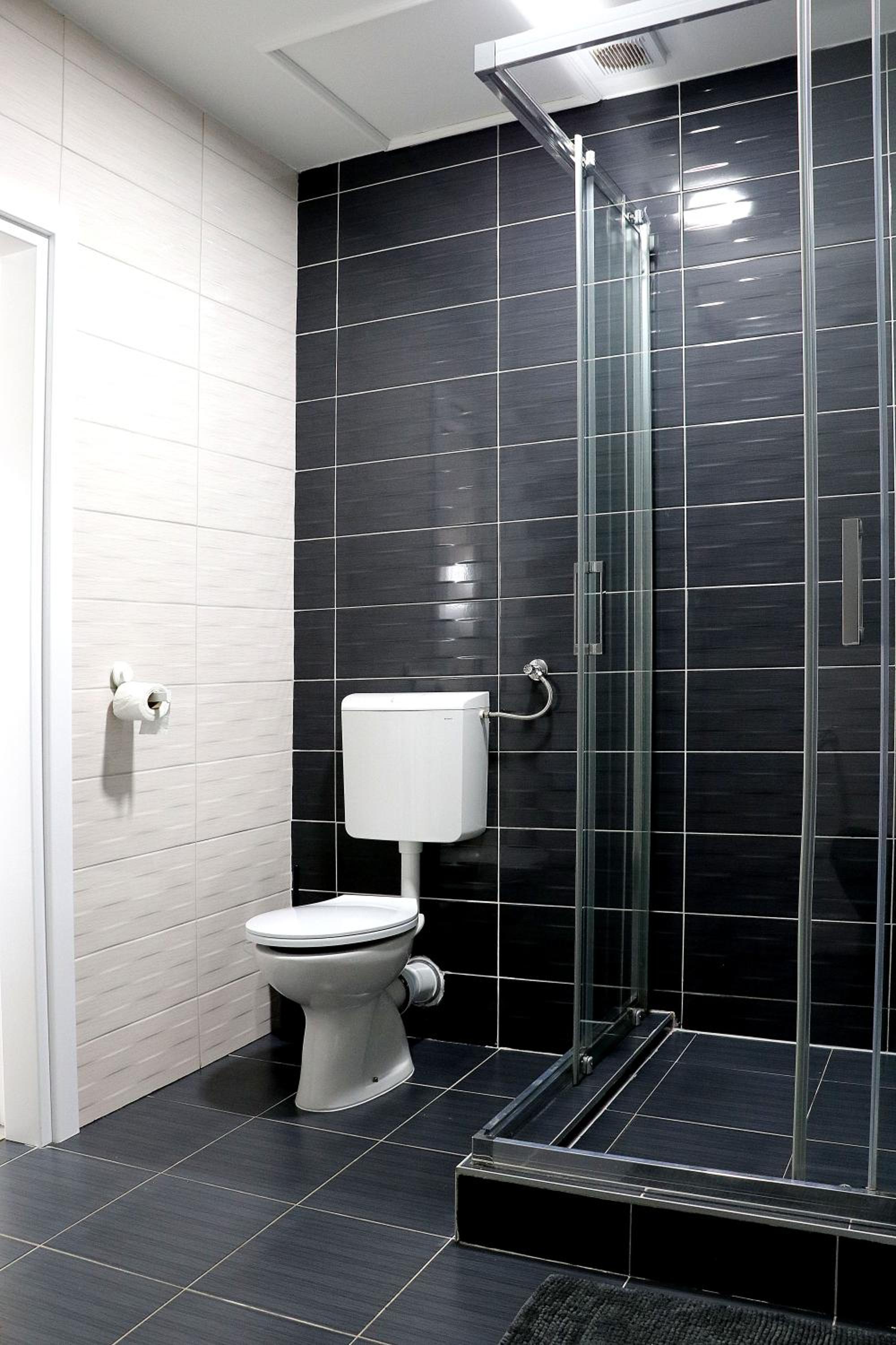 One-Bedroom Apartment - Photo 14