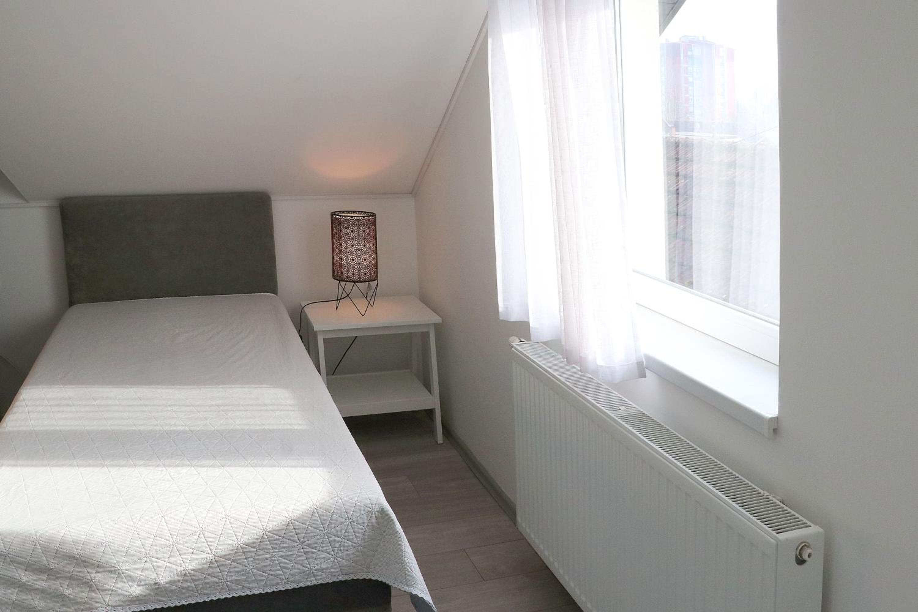 One-Bedroom Apartment - Photo 21