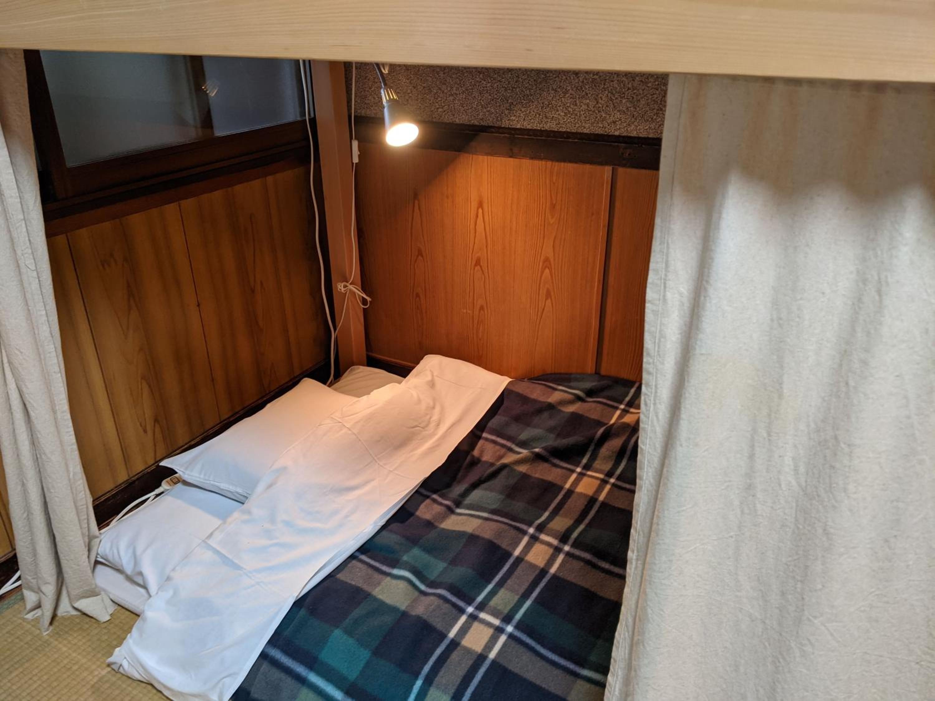 Quadruple Room with Shared Bathroom photo 3