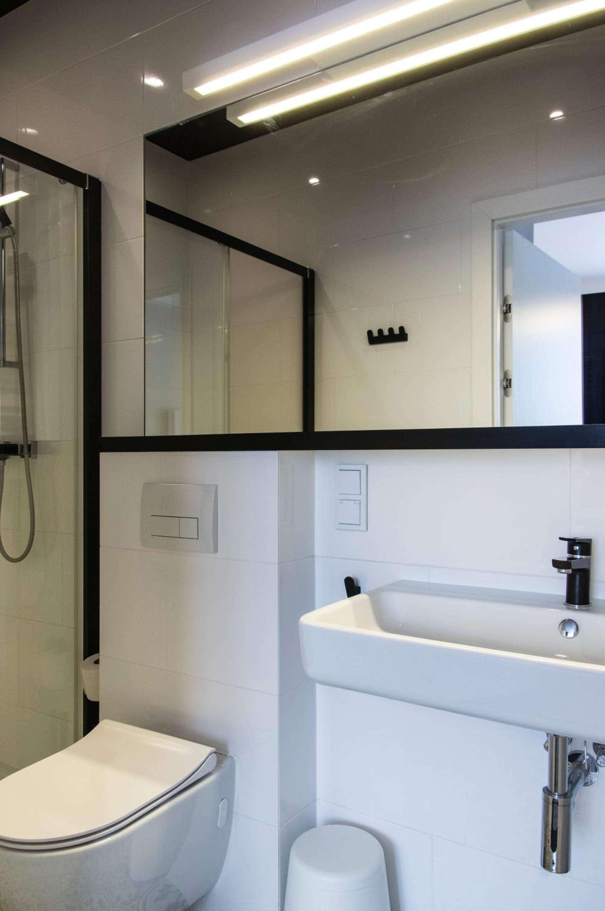 Deluxe Double Or Twin Room With Balcony