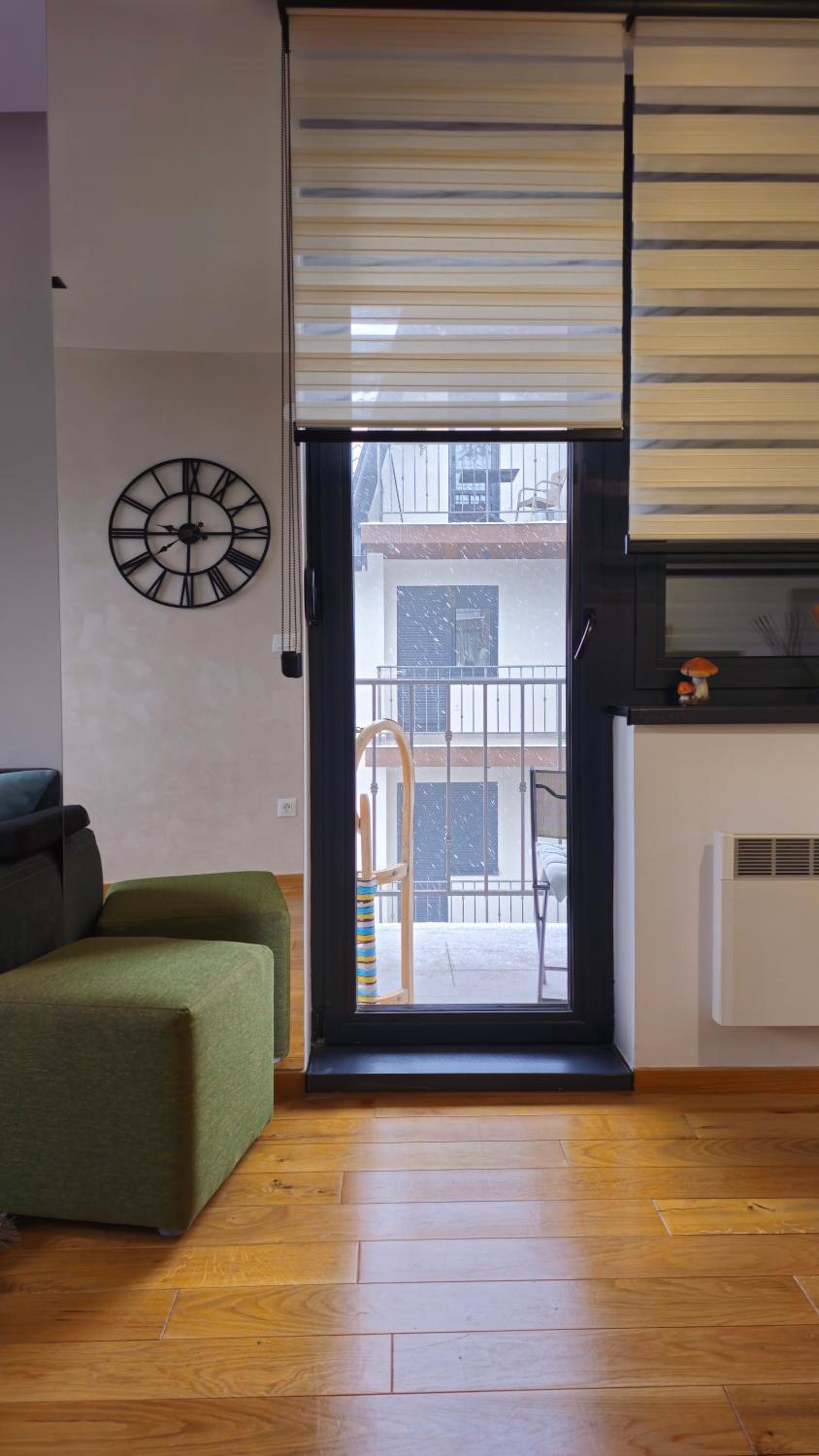 One-Bedroom Apartment photo 3