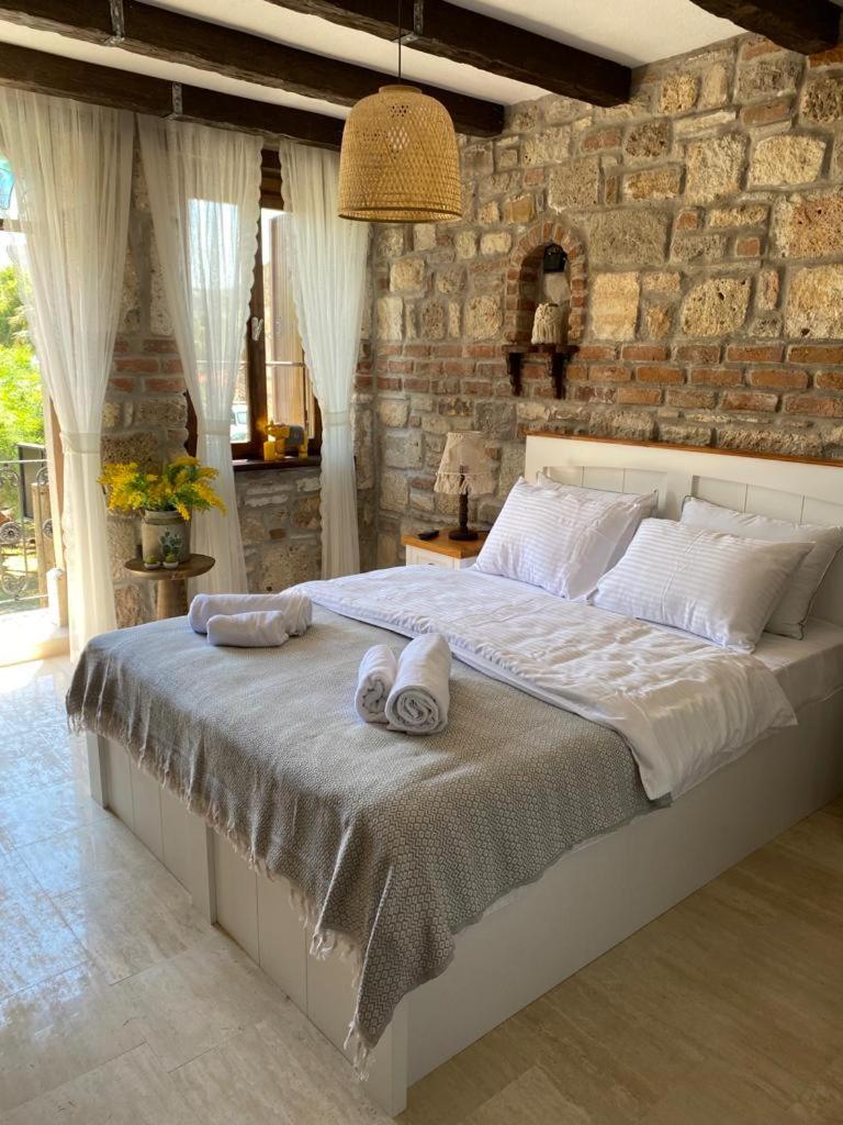 Deluxe Triple Room - Photo 1