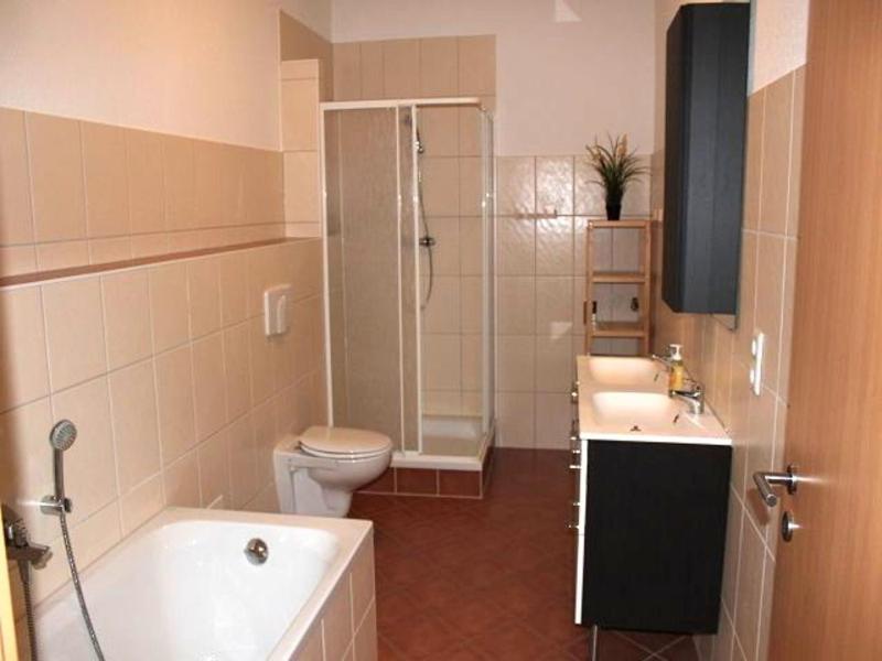 Three-Bedroom Apartment photo 2