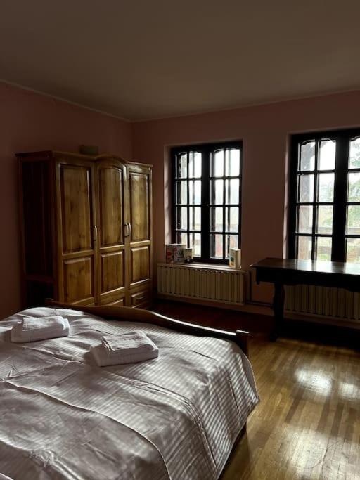Four-Bedroom House photo 1