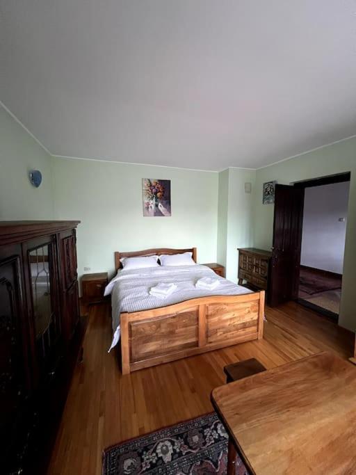 Four-Bedroom House photo 2