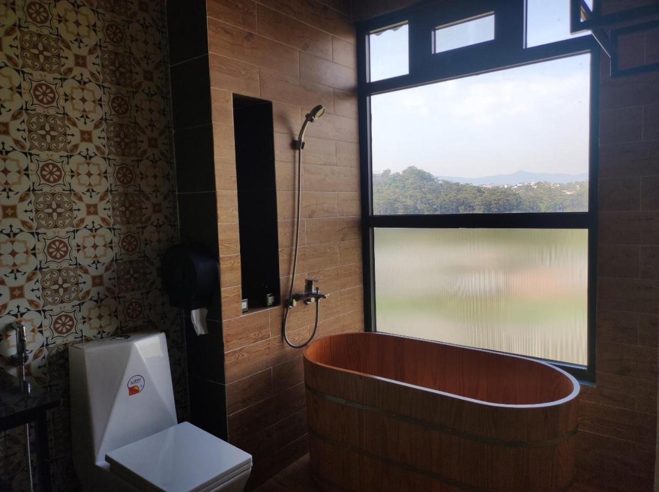King Room with Mountain View photo 2