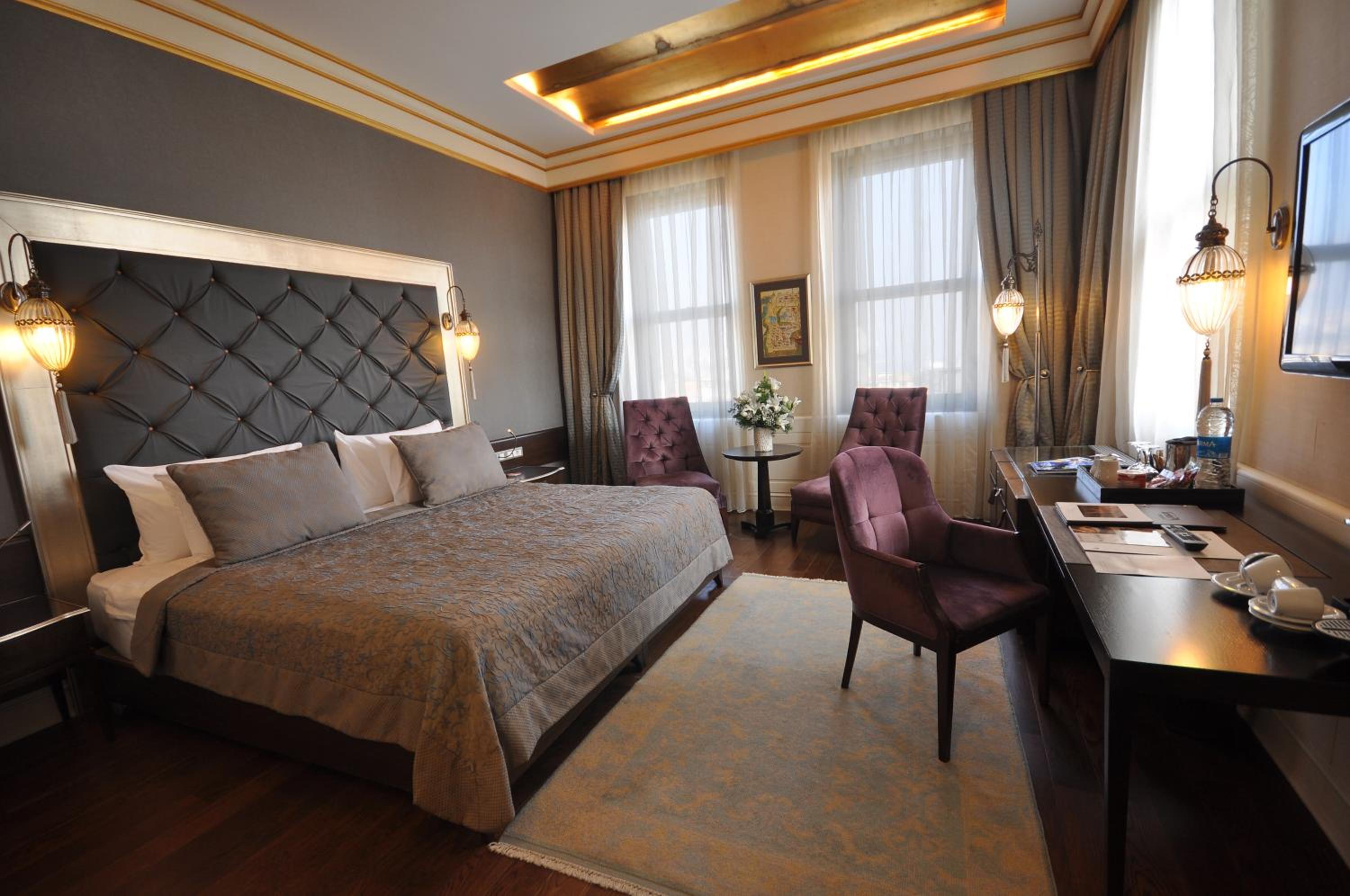 Deluxe Double or Twin Room photo 3