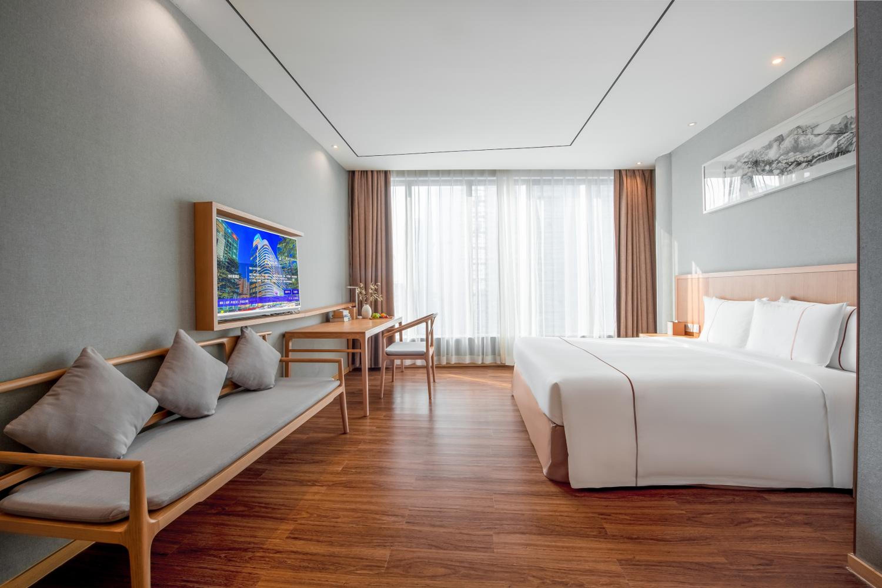 Deluxe Queen Room