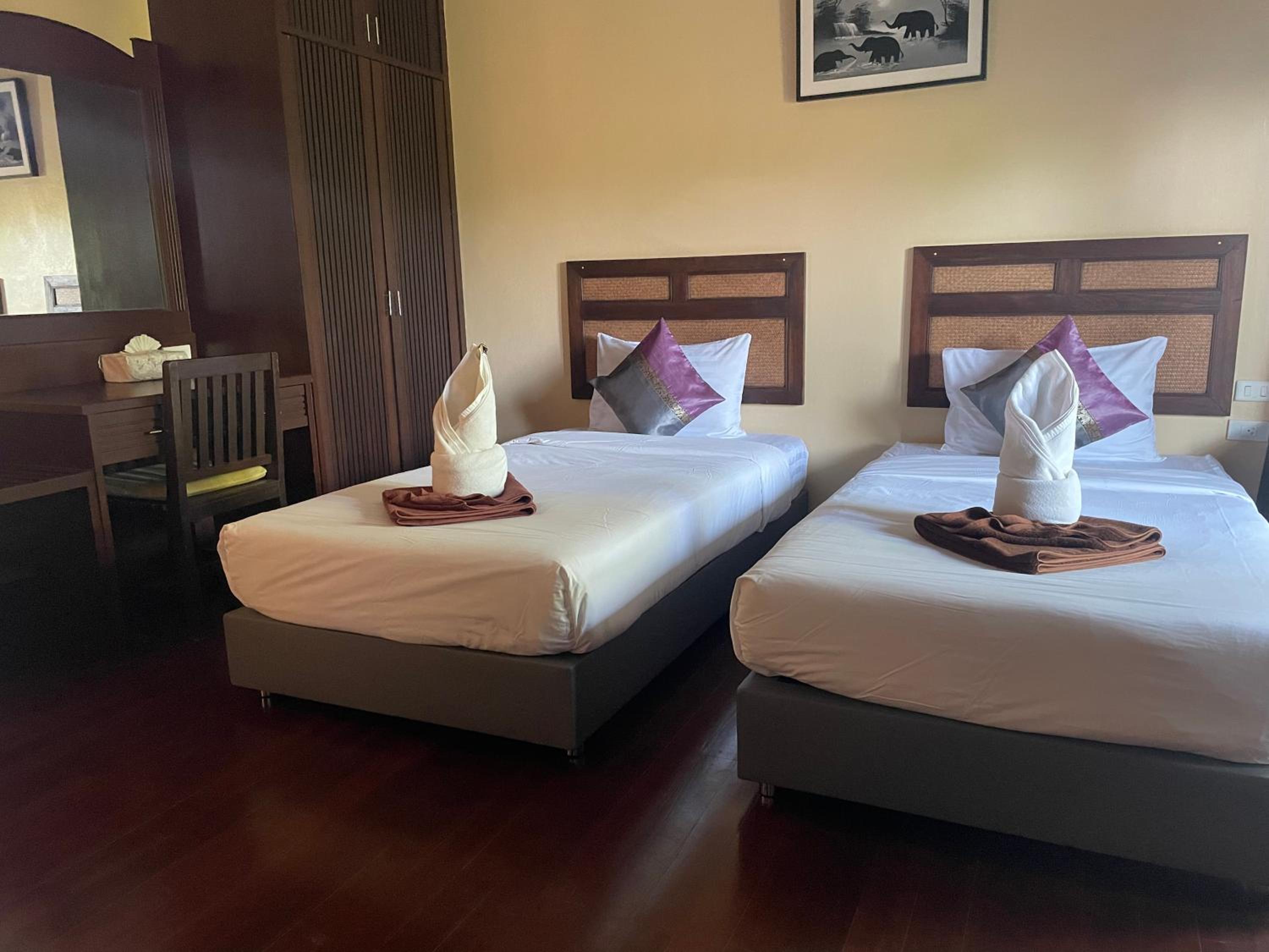 Standard Twin Room photo 2