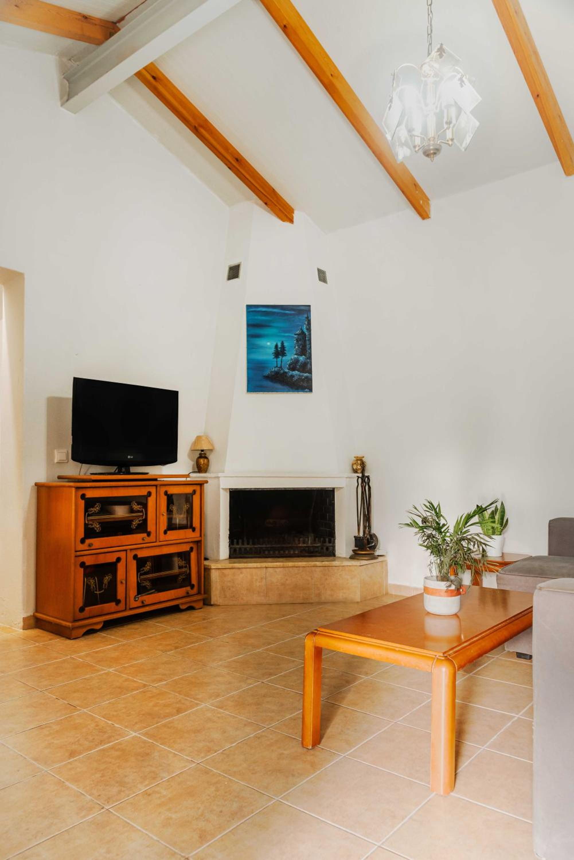 One-Bedroom House photo 1