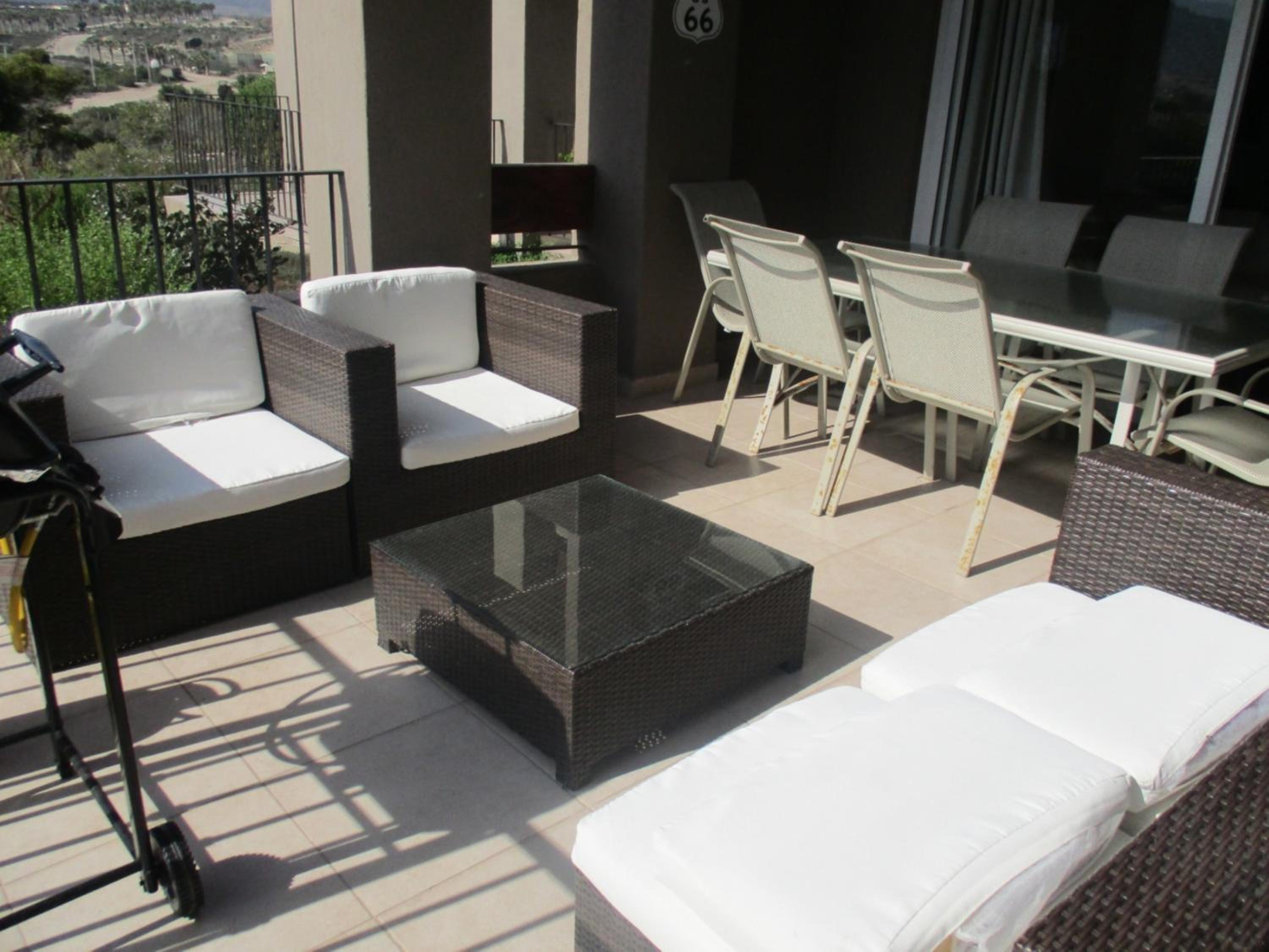 Two-Bedroom Apartment with Sea View photo 2