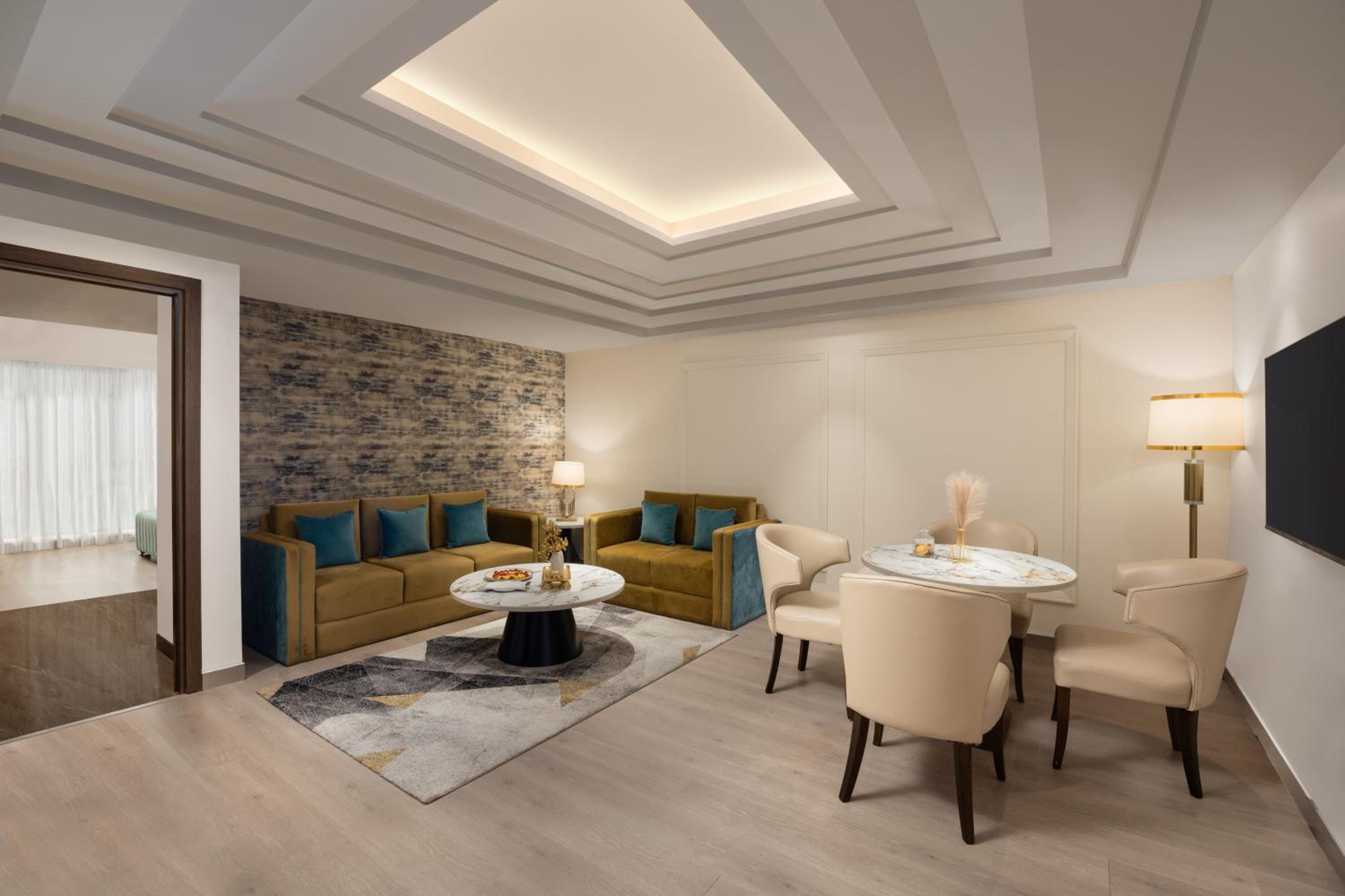 Suite with Complimentary Early Check in and Late Check Out (Subject to Availability), 15% Discount on F&B services, 10% Discount on Laundry service