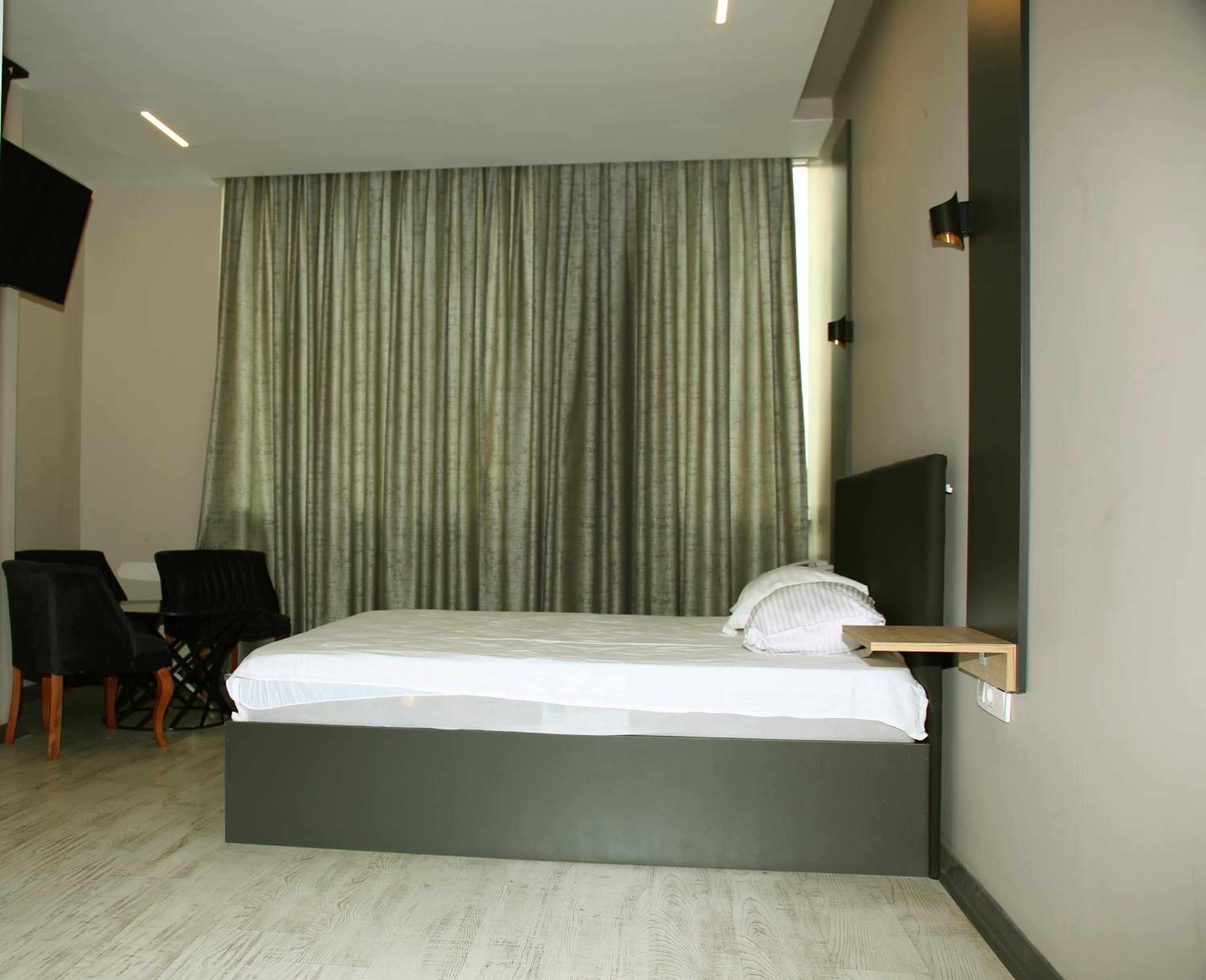 Standard Double Room photo 2