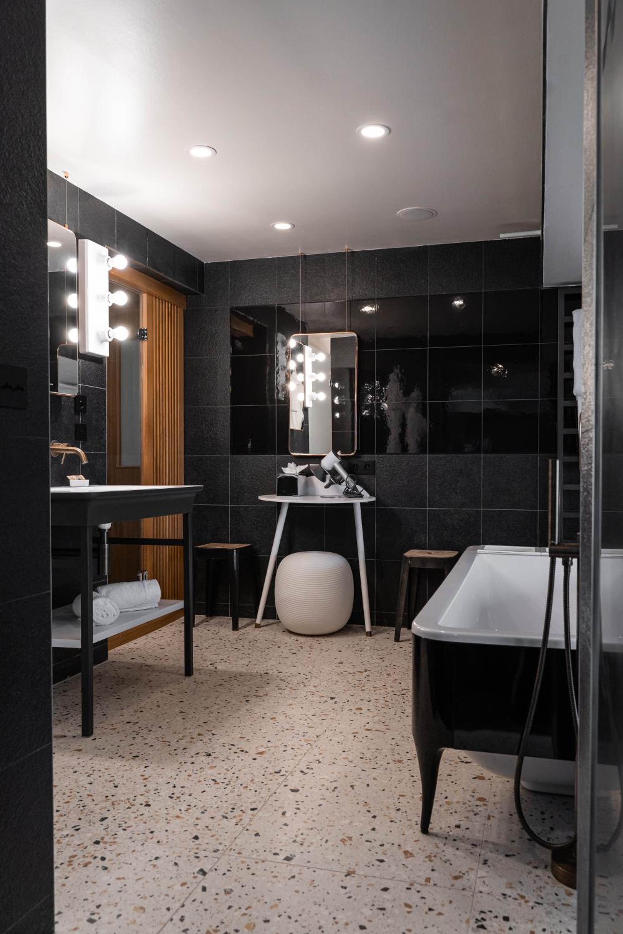 Penthouse – Panoramic View of the Eiffel Tower