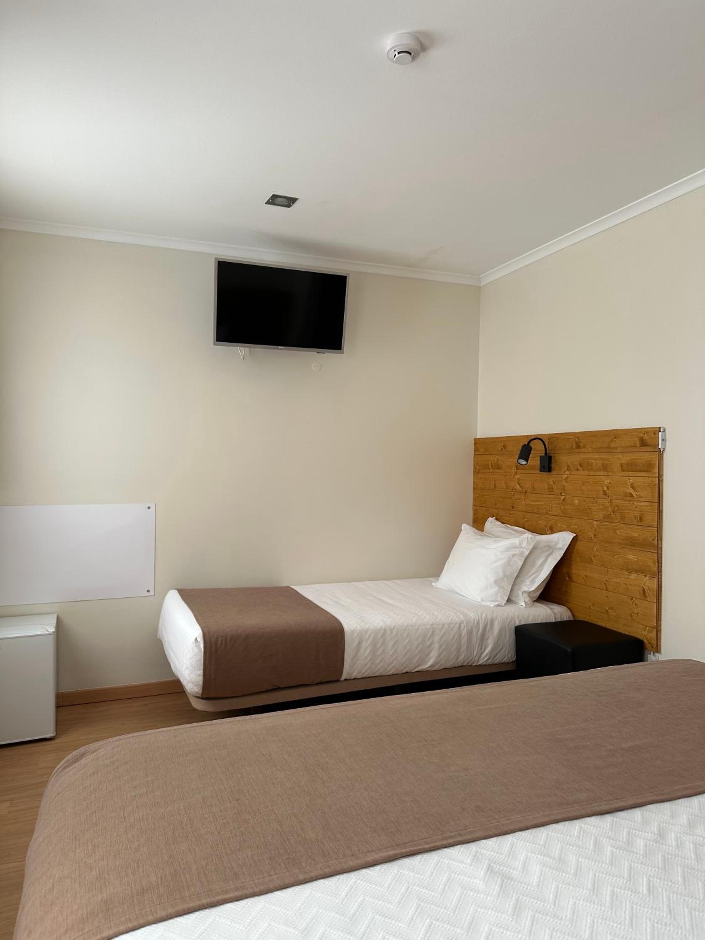 Triple Room - Photo 14