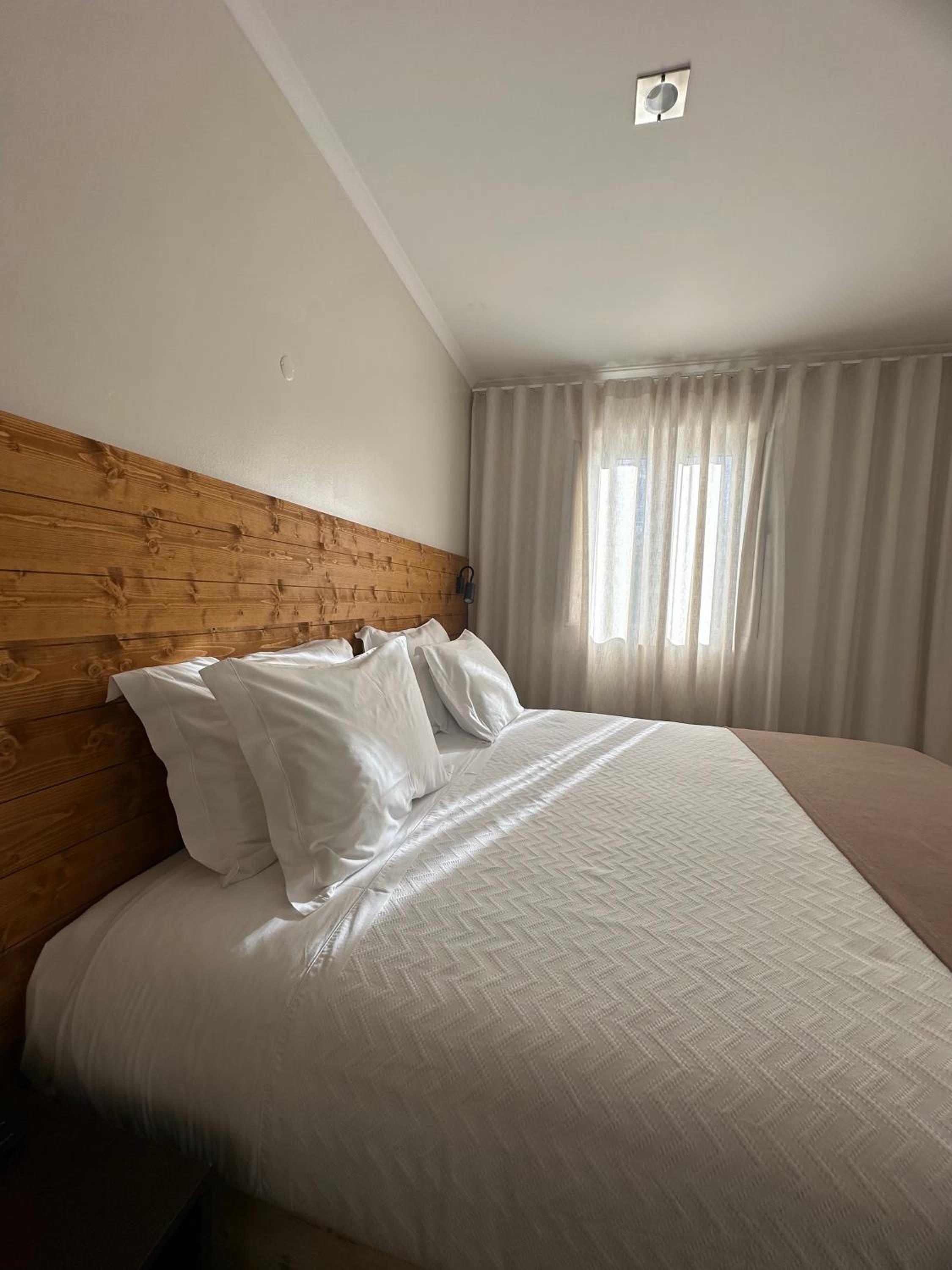 Triple Room - Photo 10