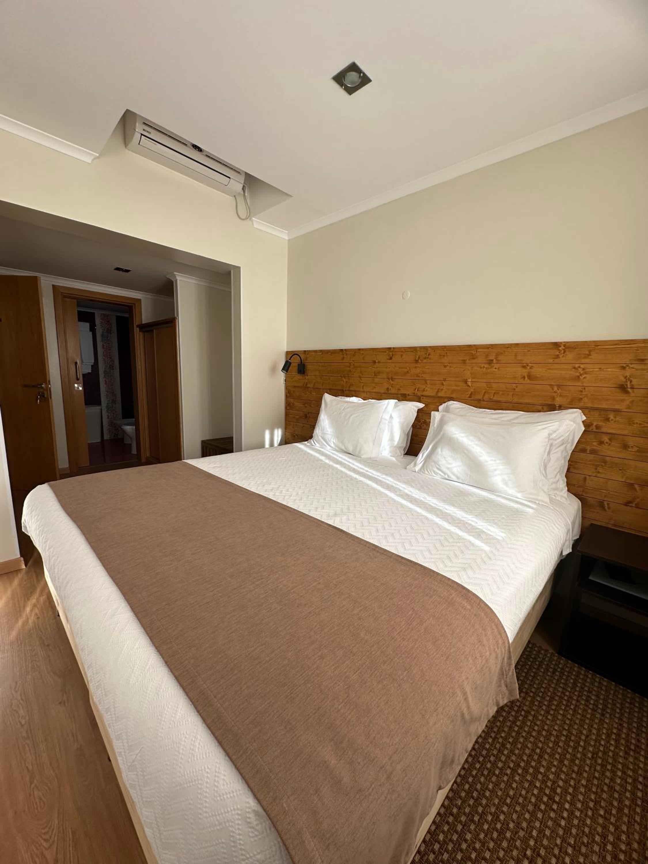 Triple Room - Photo 6
