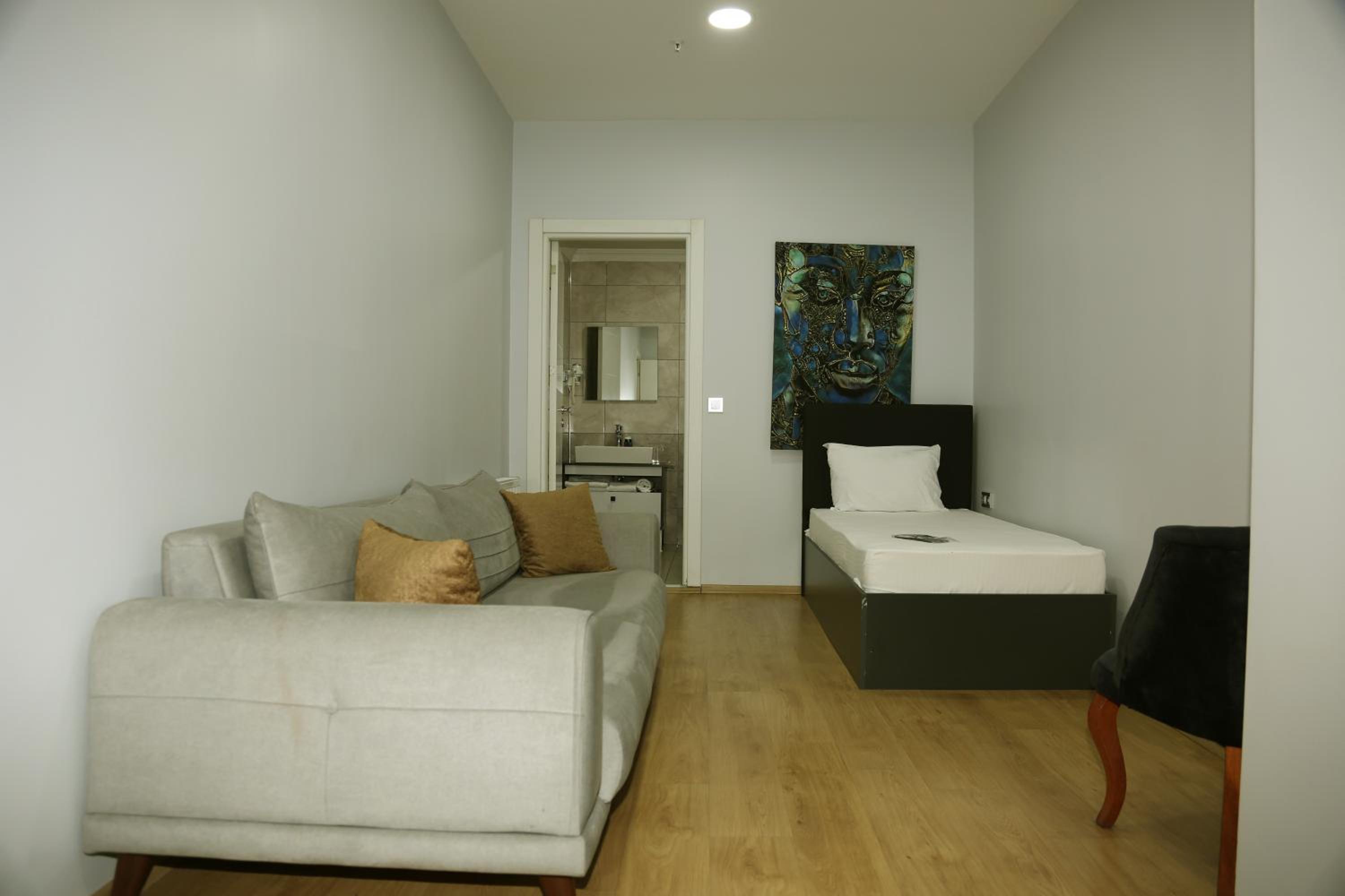 Family Room photo 2