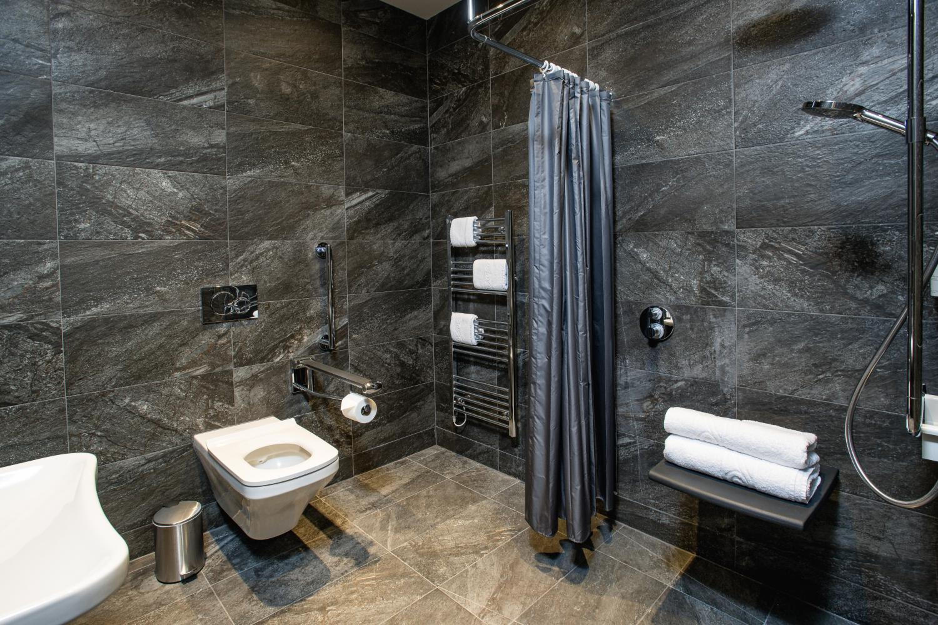 Superior Deluxe Double or Twin Room  photo 3